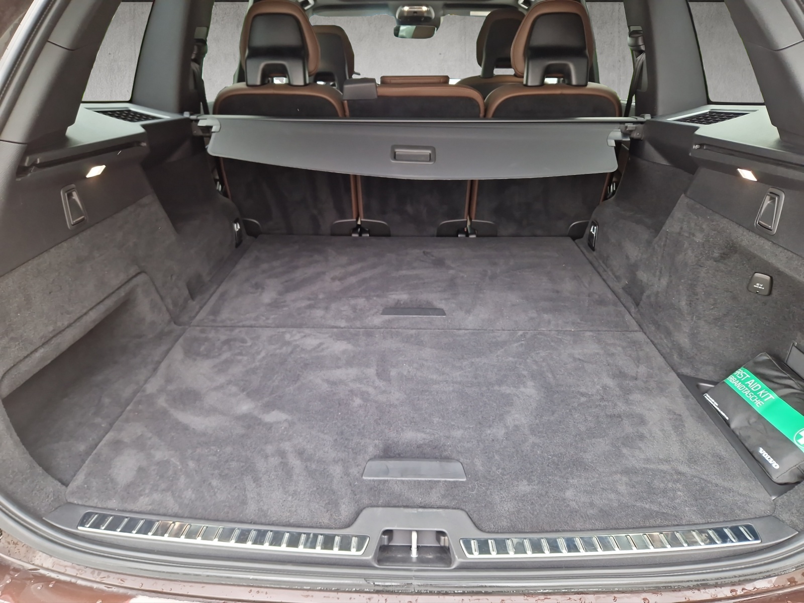 VOLVO XC90 2.0 B5 MH Inscription 5P. AWD-image-12