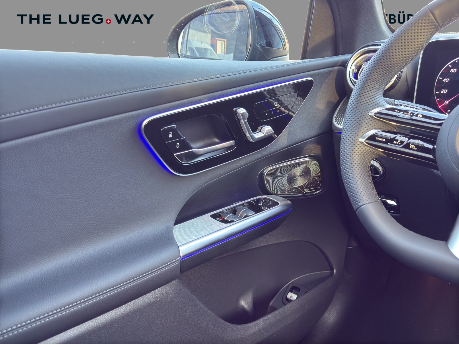 MERCEDES-BENZ GLC 300 e 4Matic 9G-Tronic-image-14