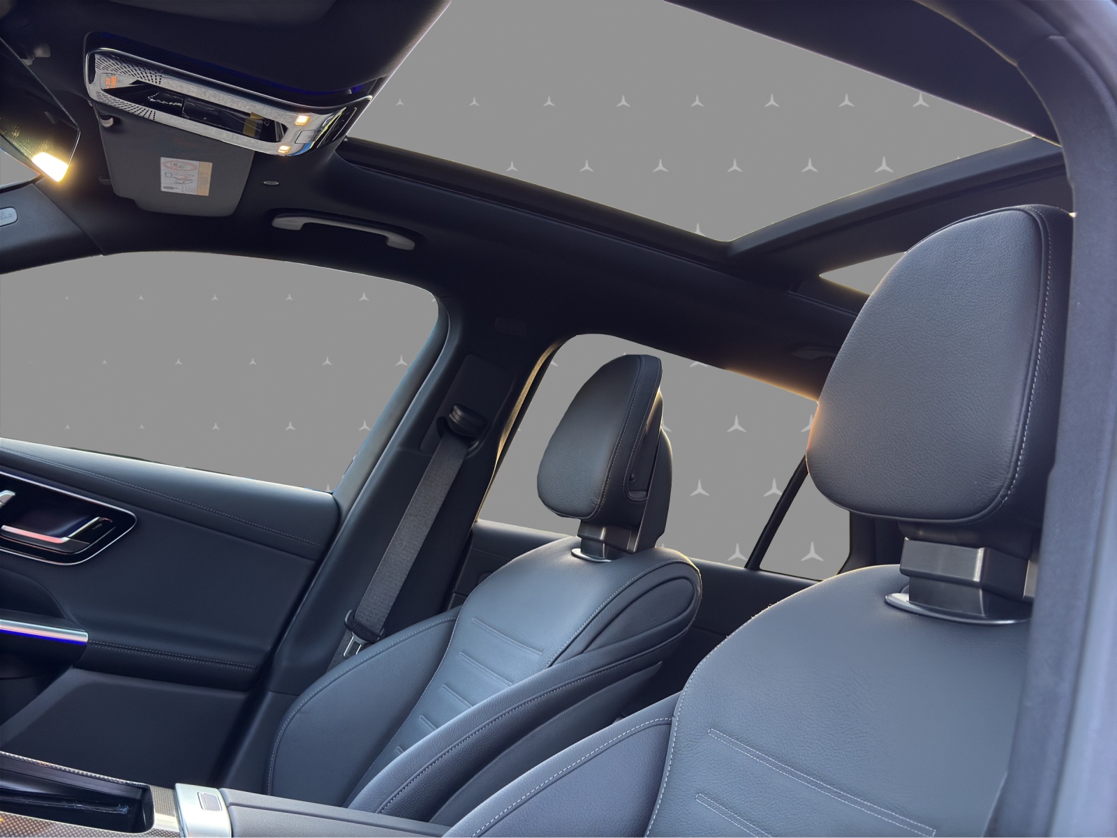 MERCEDES-BENZ GLC 300 e 4Matic 9G-Tronic-image-10