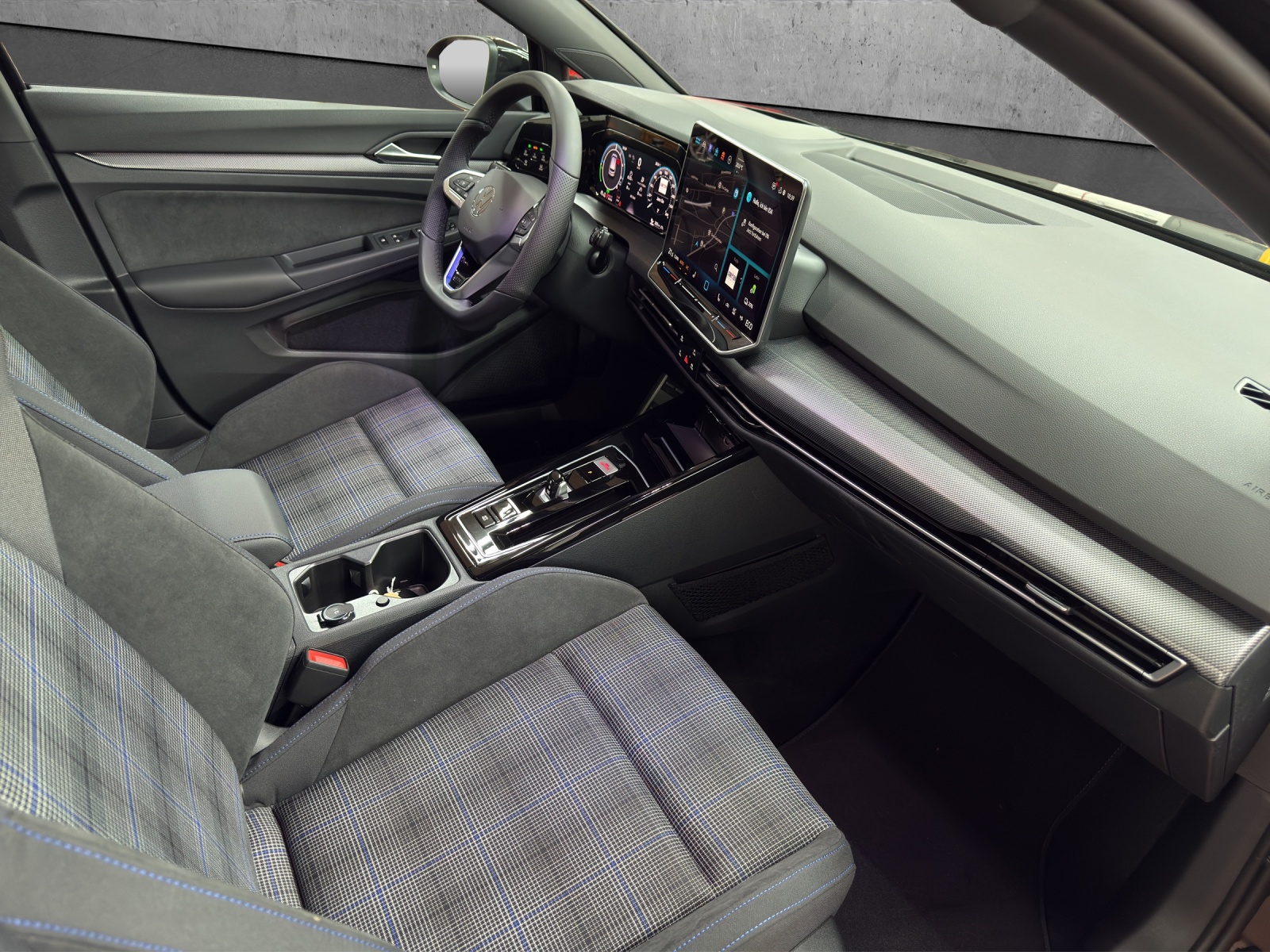 VW Golf 1.5 TSI PHEV GTE-image-7