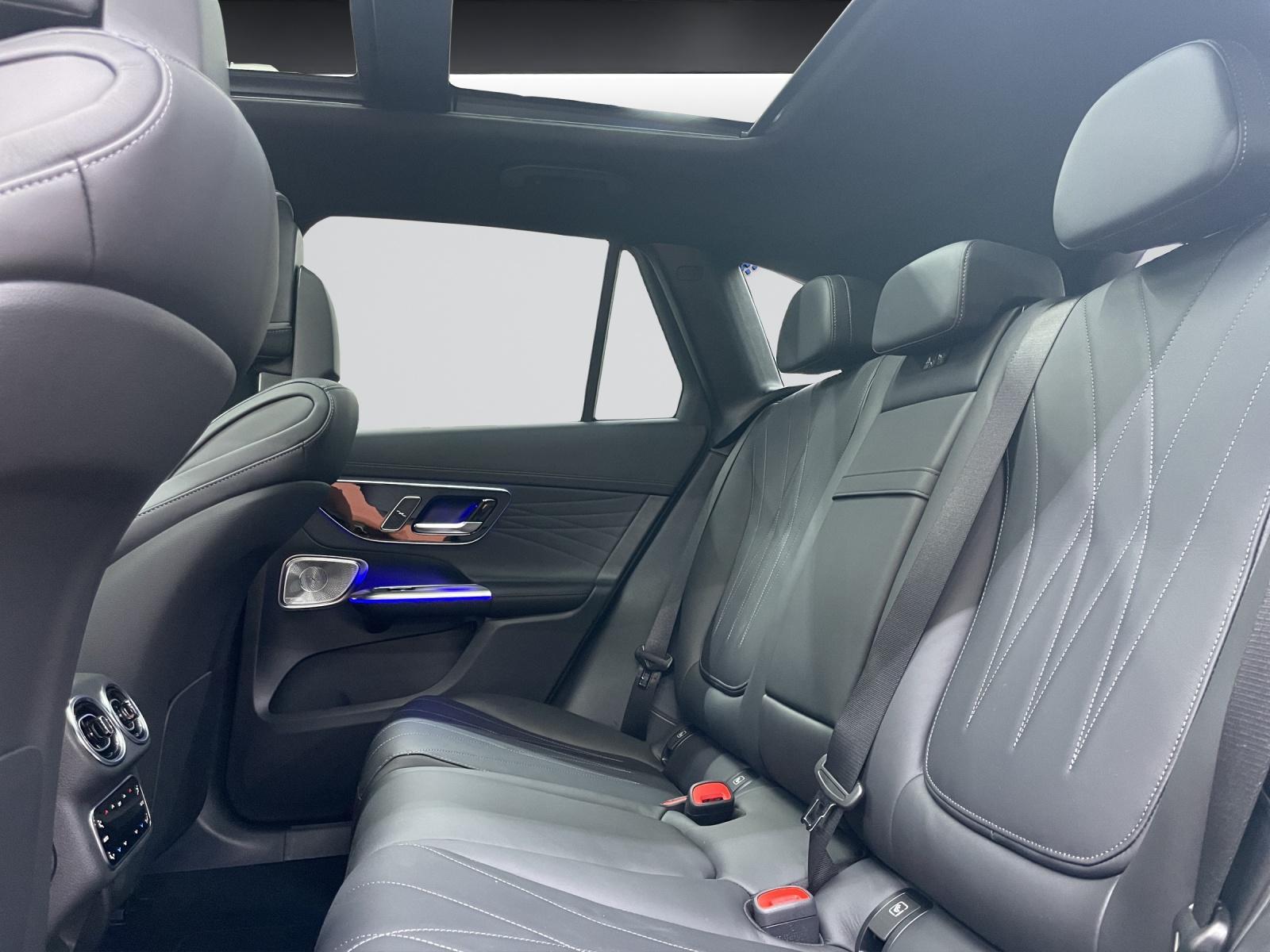 MERCEDES-BENZ GLC 300 de 4MATIC EQ Star AMG Line-image-7