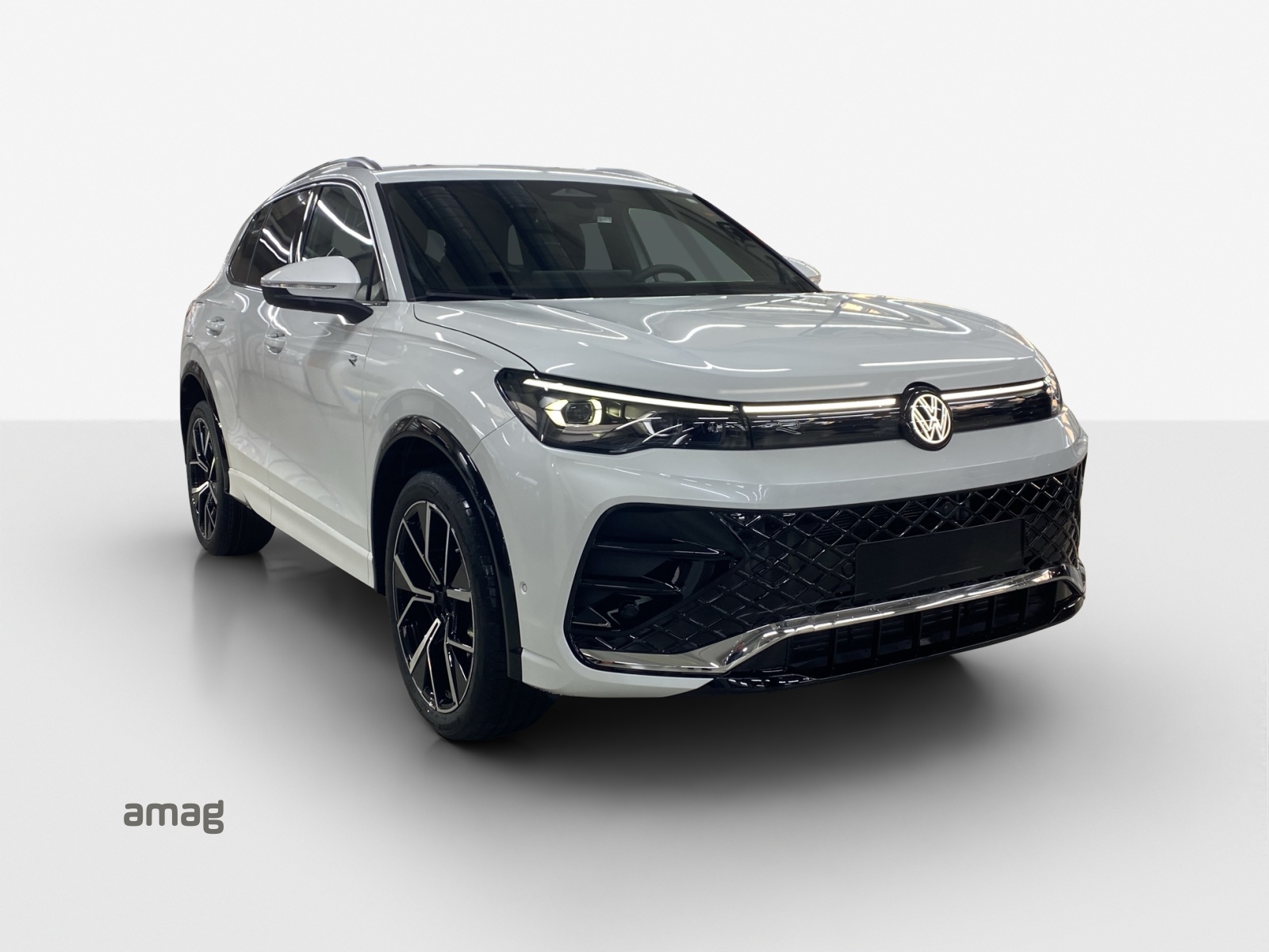 VW Tiguan 2.0 TSI DSG R-Line 4Motion-image-5