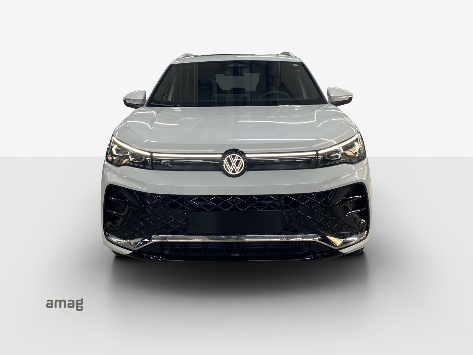 VW Tiguan 2.0 TSI DSG R-Line 4Motion-image-6