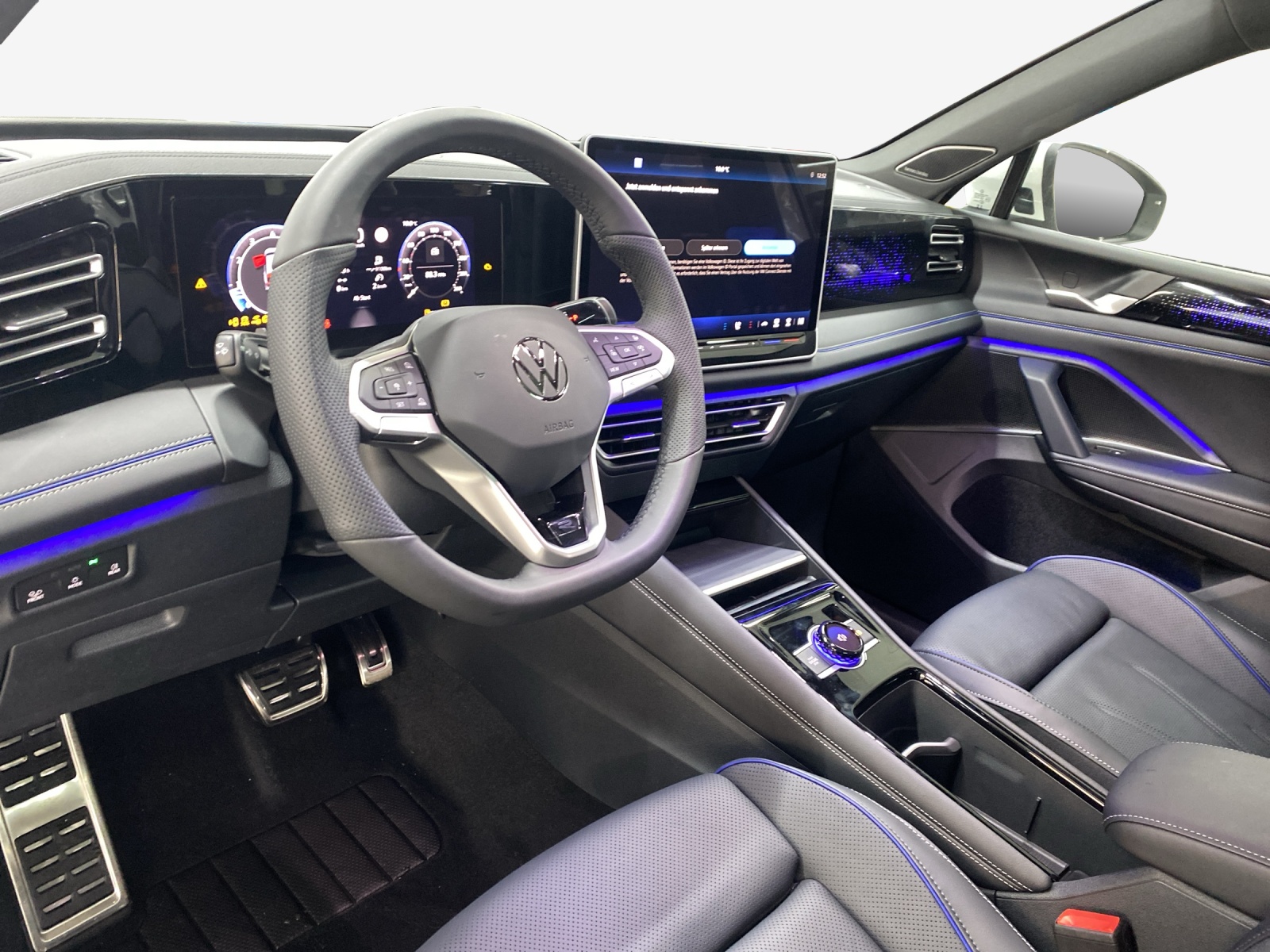VW Tiguan 2.0 TSI DSG R-Line 4Motion-image-14
