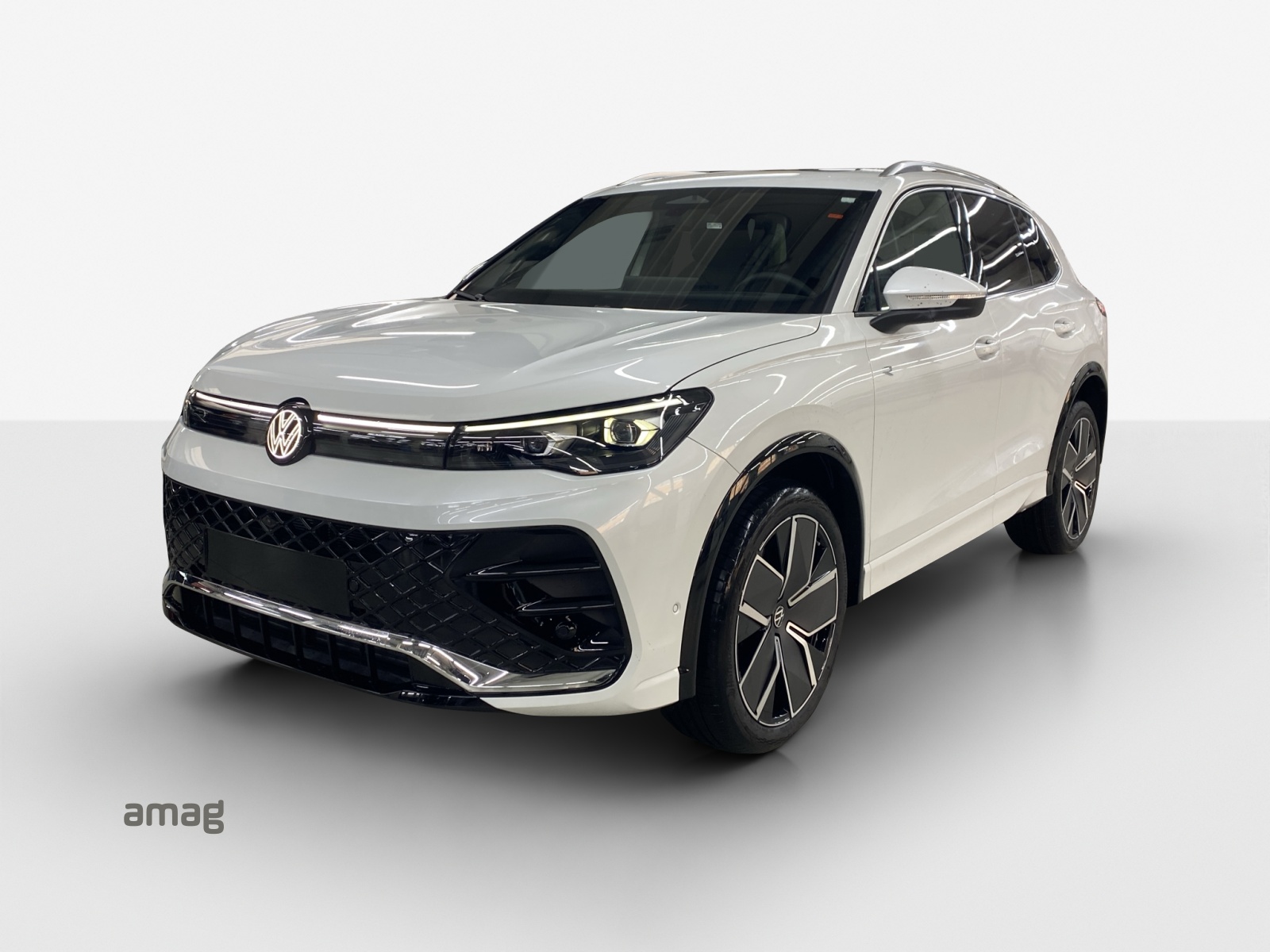 VW Tiguan 2.0 TSI DSG R-Line 4Motion-image-0