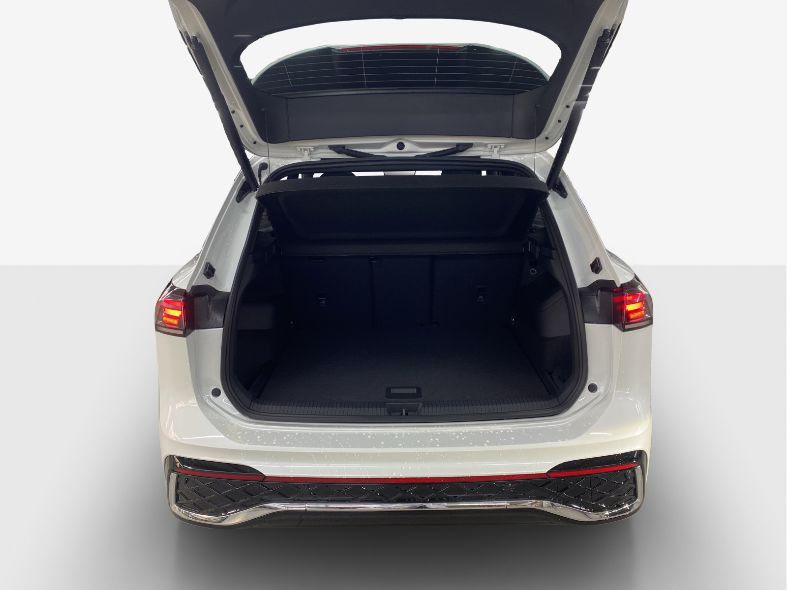 VW Tiguan 2.0 TSI DSG R-Line 4Motion-image-12