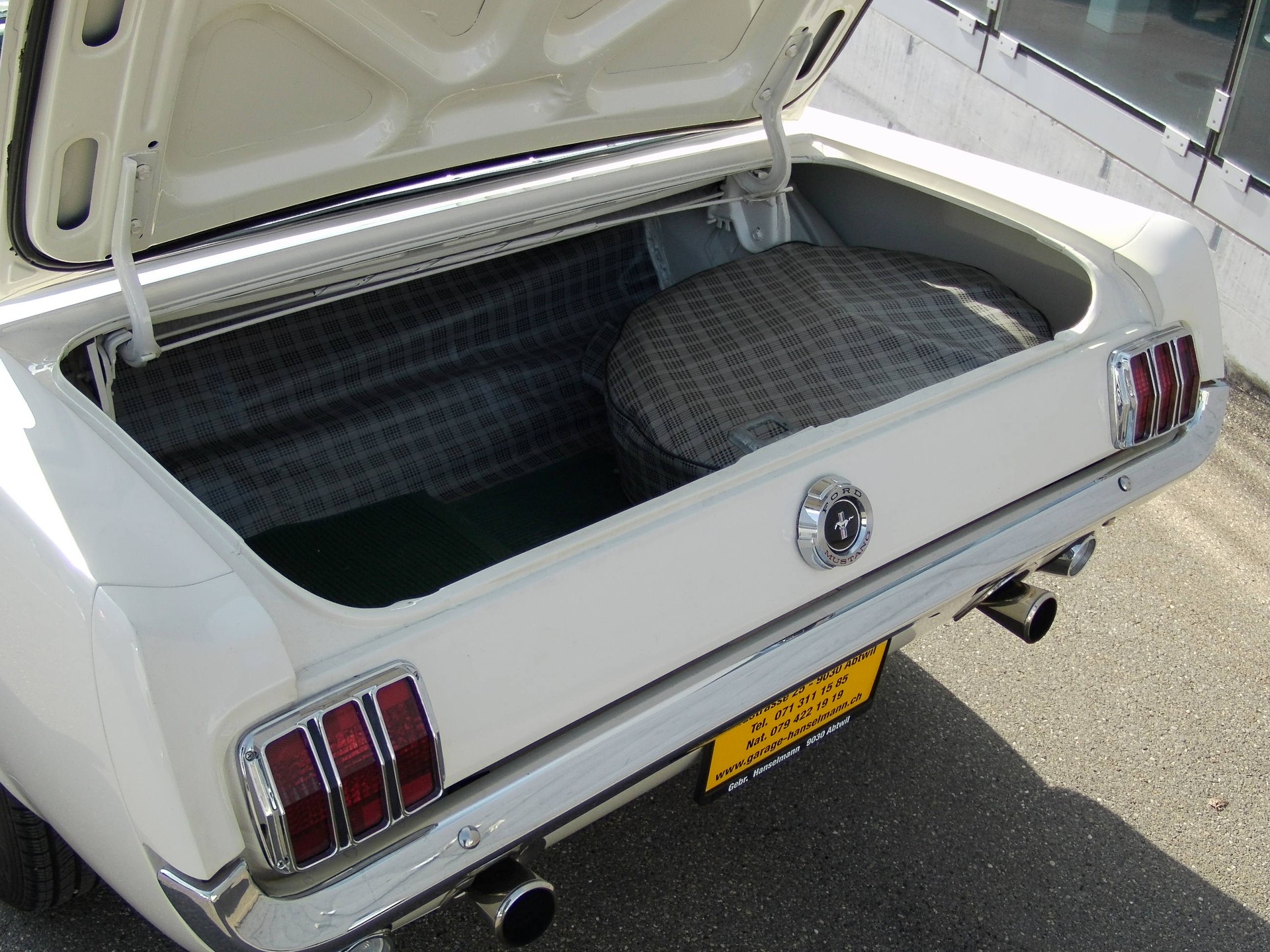 FORD Mustang Cabriolet GT. 289er V8 Automat-image-13