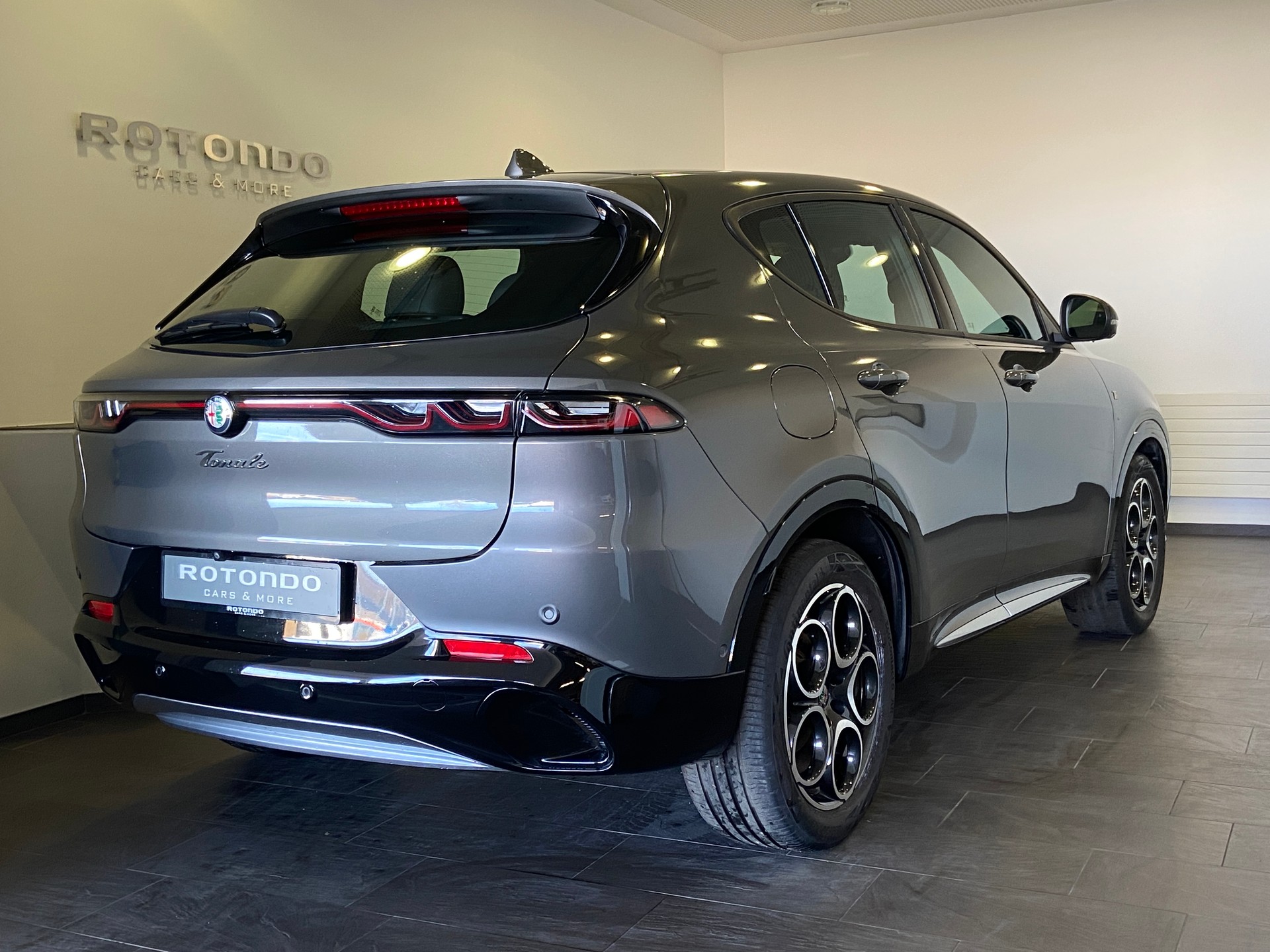 ALFA ROMEO Tonale 1.5 48V Hybrid Ti Pack Premium-image-1