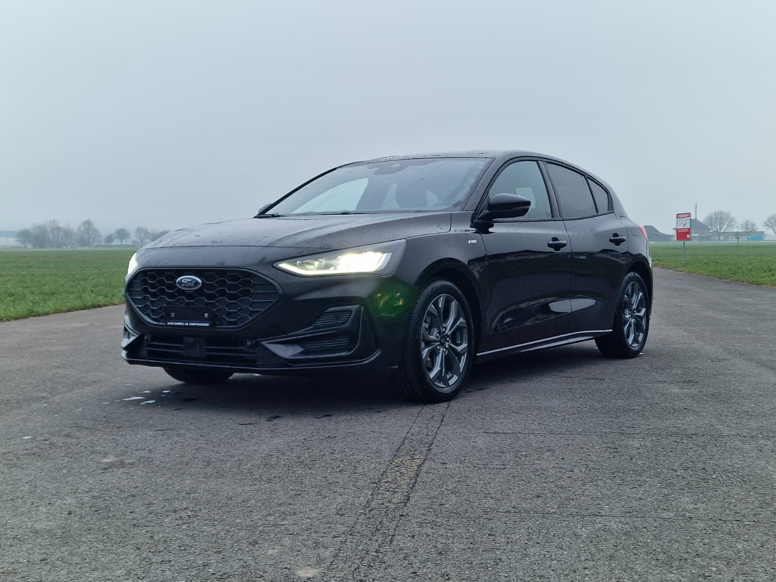 FORD Focus 1.0 MHEV ST-Line X Automat-image-0