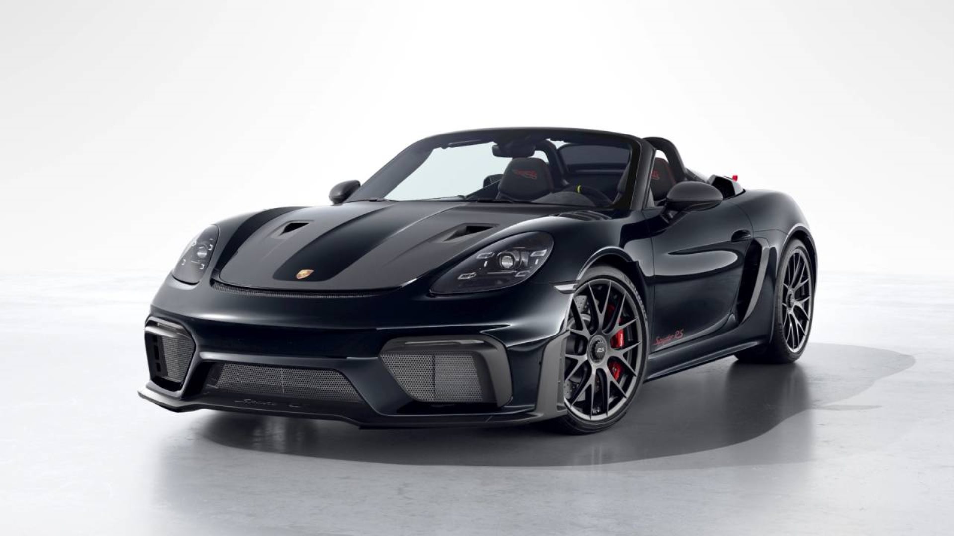 PORSCHE 718 Spyder RS-image-0