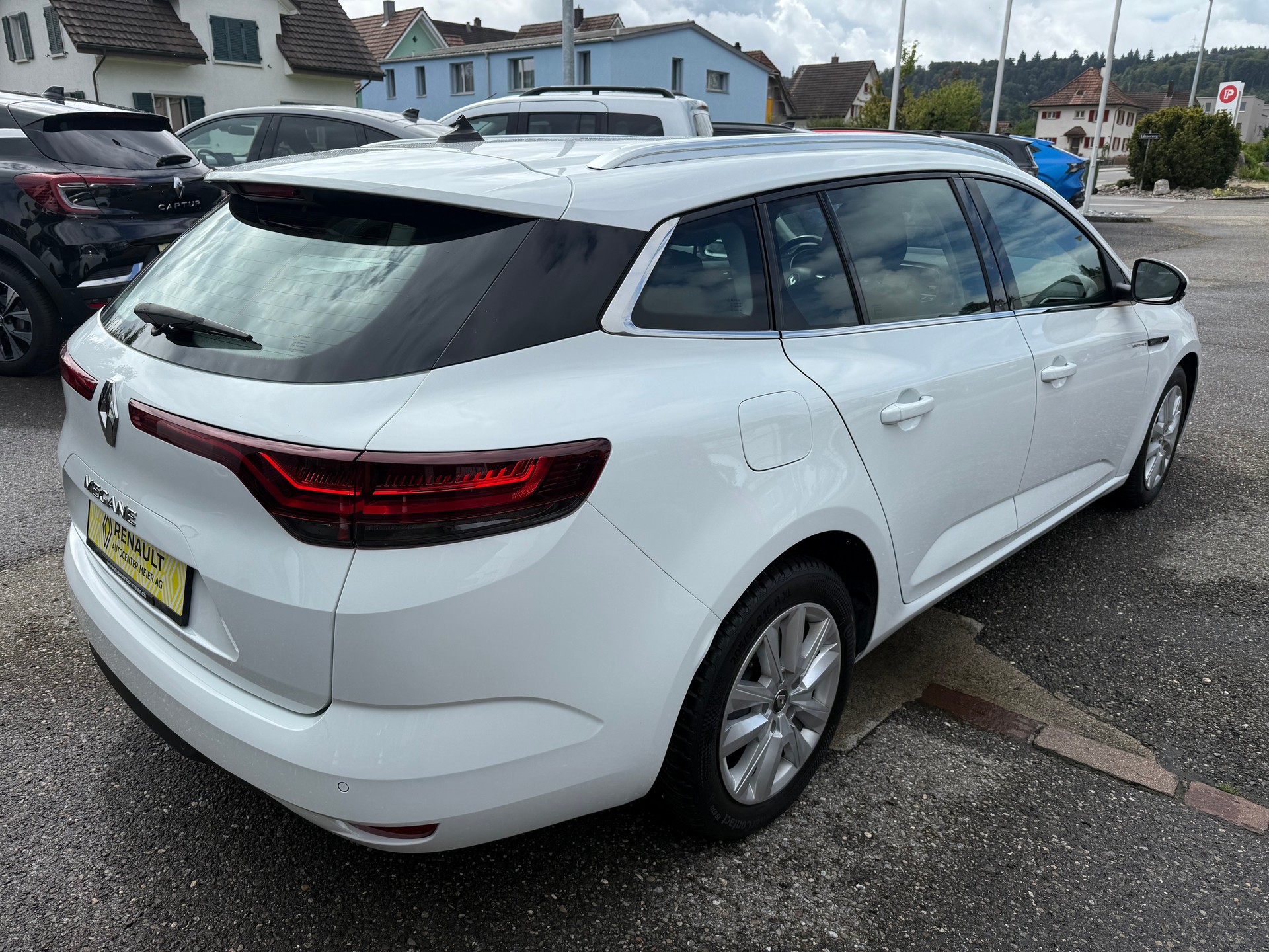 RENAULT Mégane Grandtour 1.5 dCi Business EDC-image-5
