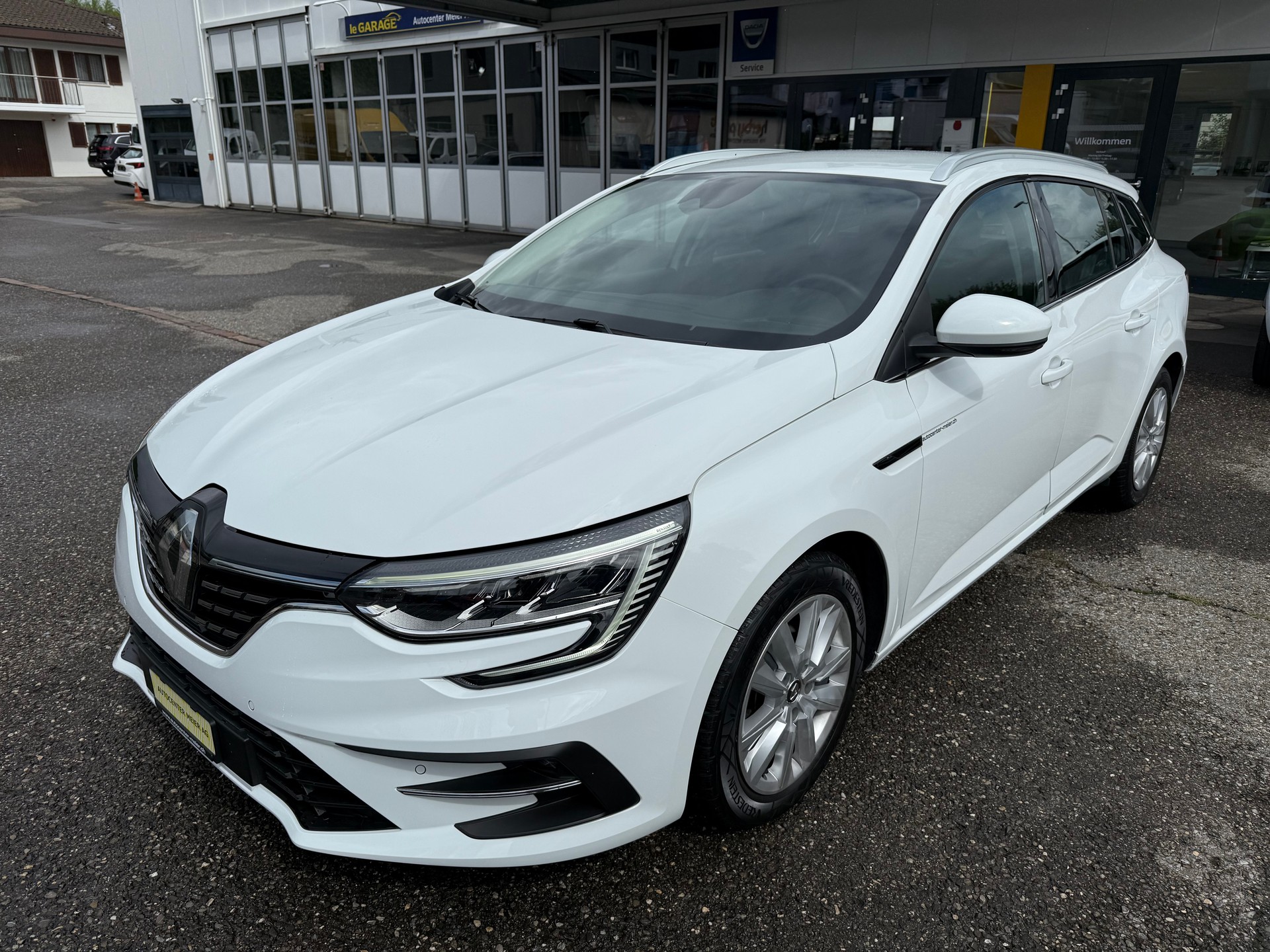 RENAULT Mégane Grandtour 1.5 dCi Business EDC-image-1
