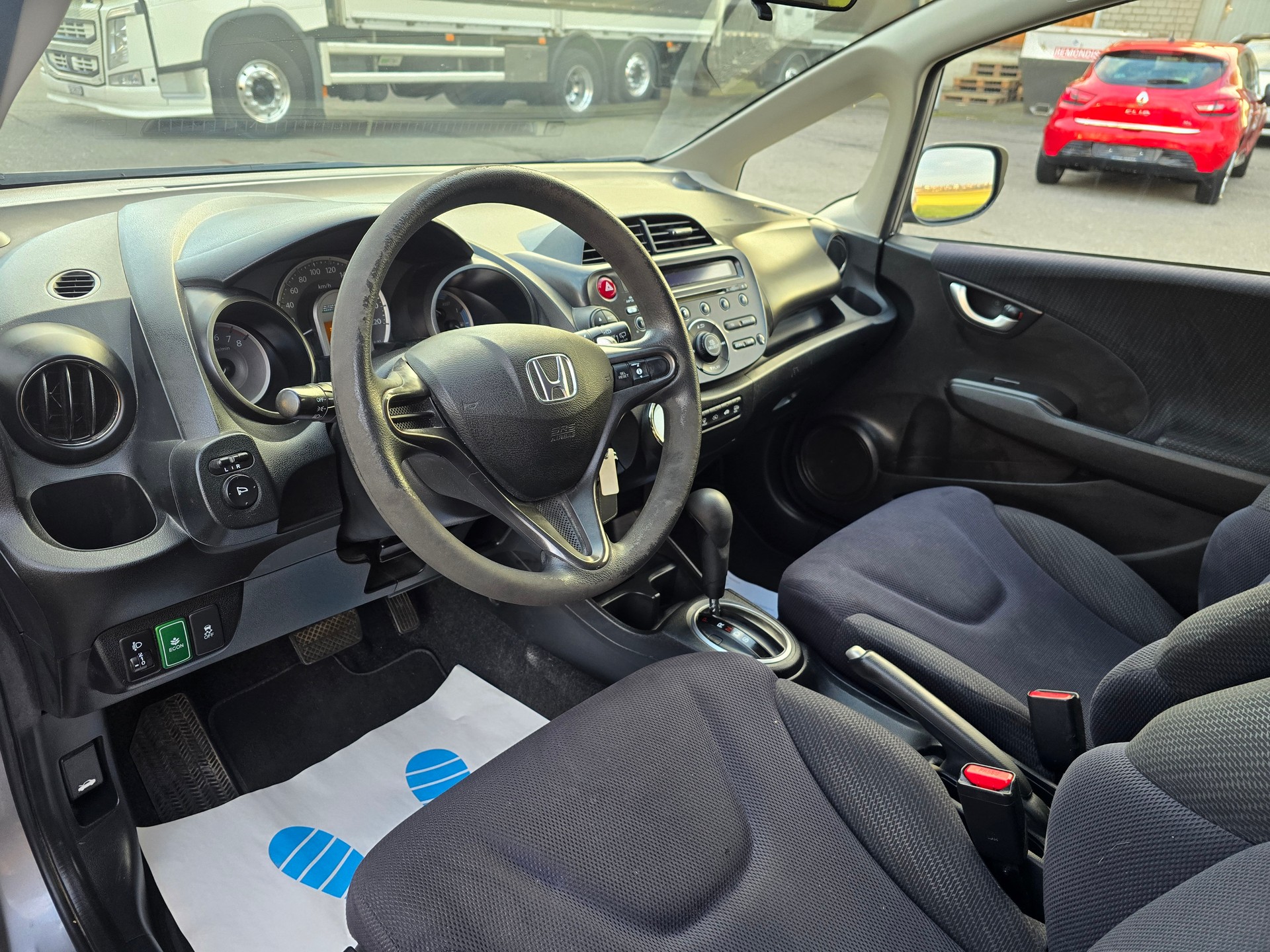 HONDA Jazz 1.3i Hybrid Comfort CVT-image-10