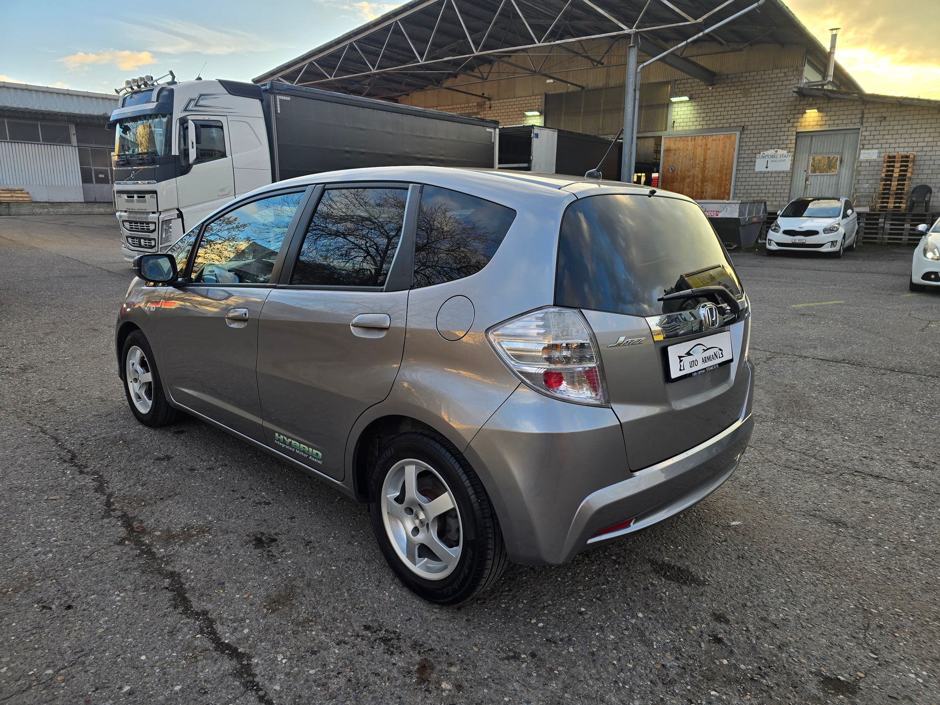 HONDA Jazz 1.3i Hybrid Comfort CVT-image-5