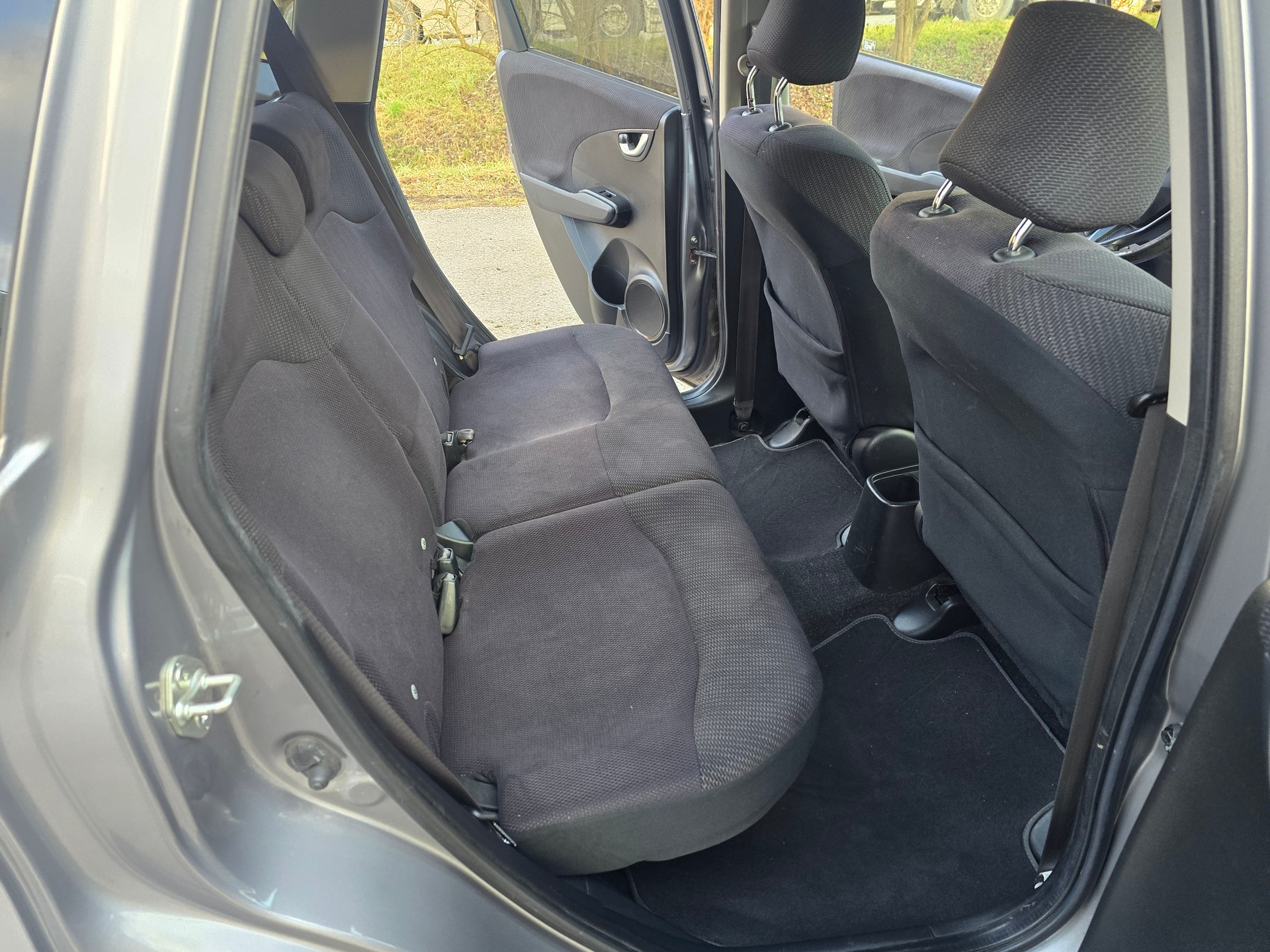 HONDA Jazz 1.3i Hybrid Comfort CVT-image-14