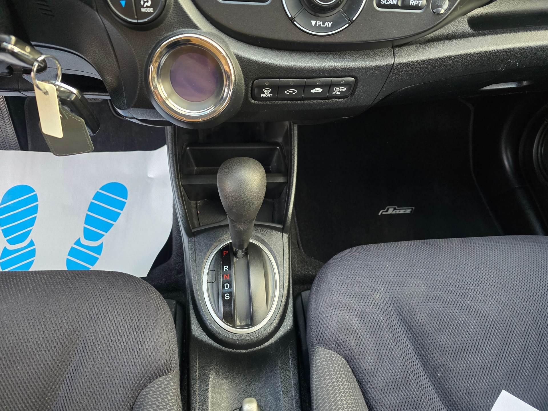 HONDA Jazz 1.3i Hybrid Comfort CVT-image-18