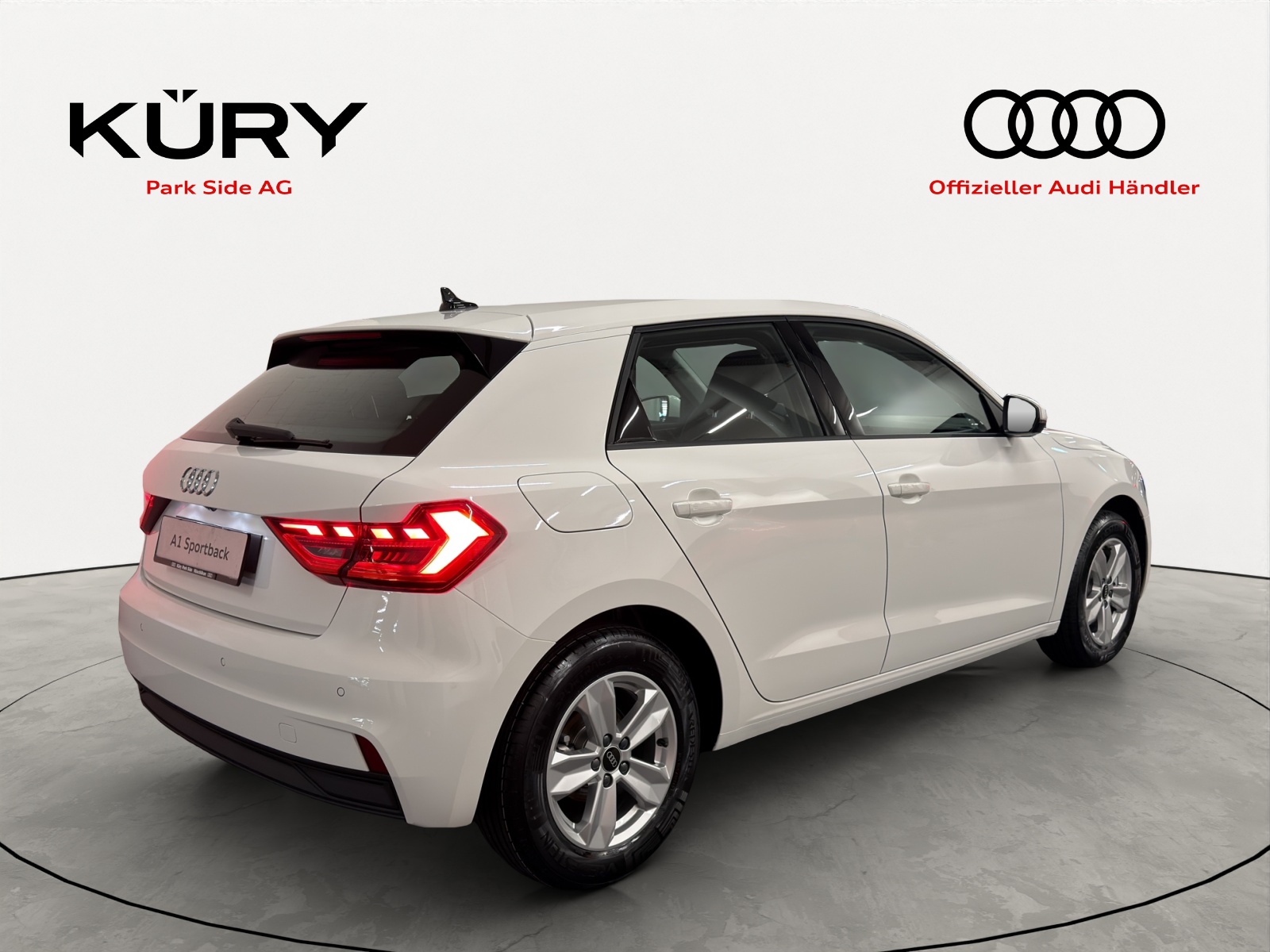 AUDI A1 Sportback 30 TFSI Attraction 115PS-image-3