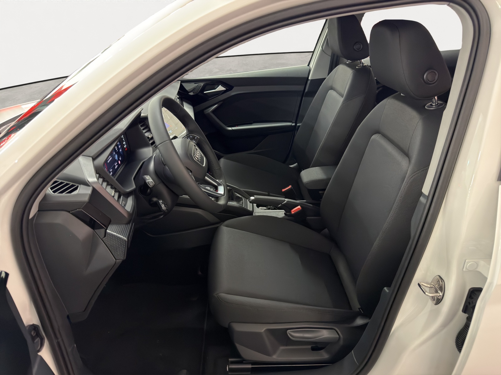 AUDI A1 Sportback 30 TFSI Attraction 115PS-image-4