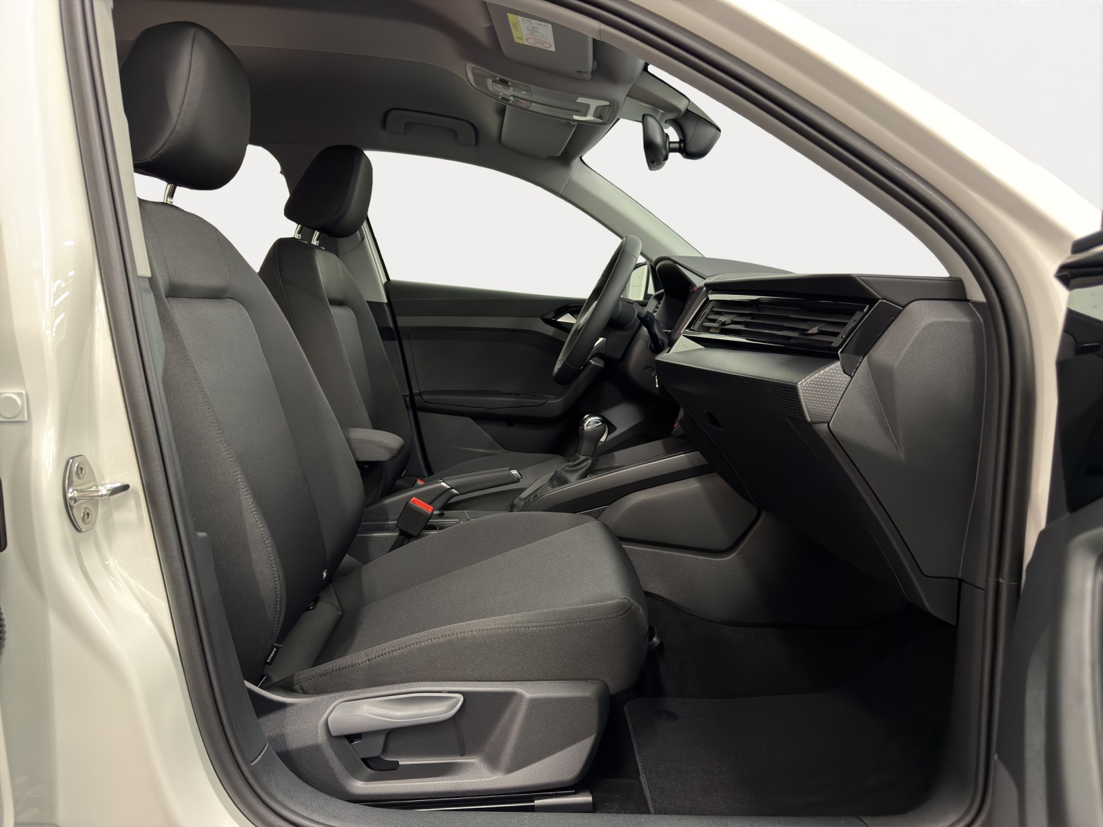AUDI A1 Sportback 30 TFSI Attraction 115PS-image-6