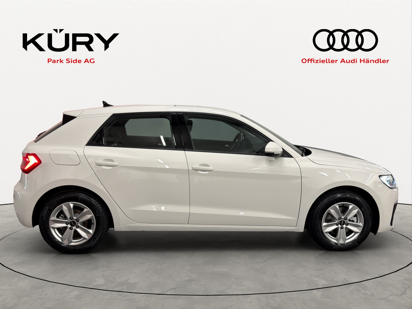 AUDI A1 Sportback 30 TFSI Attraction 115PS-image-2