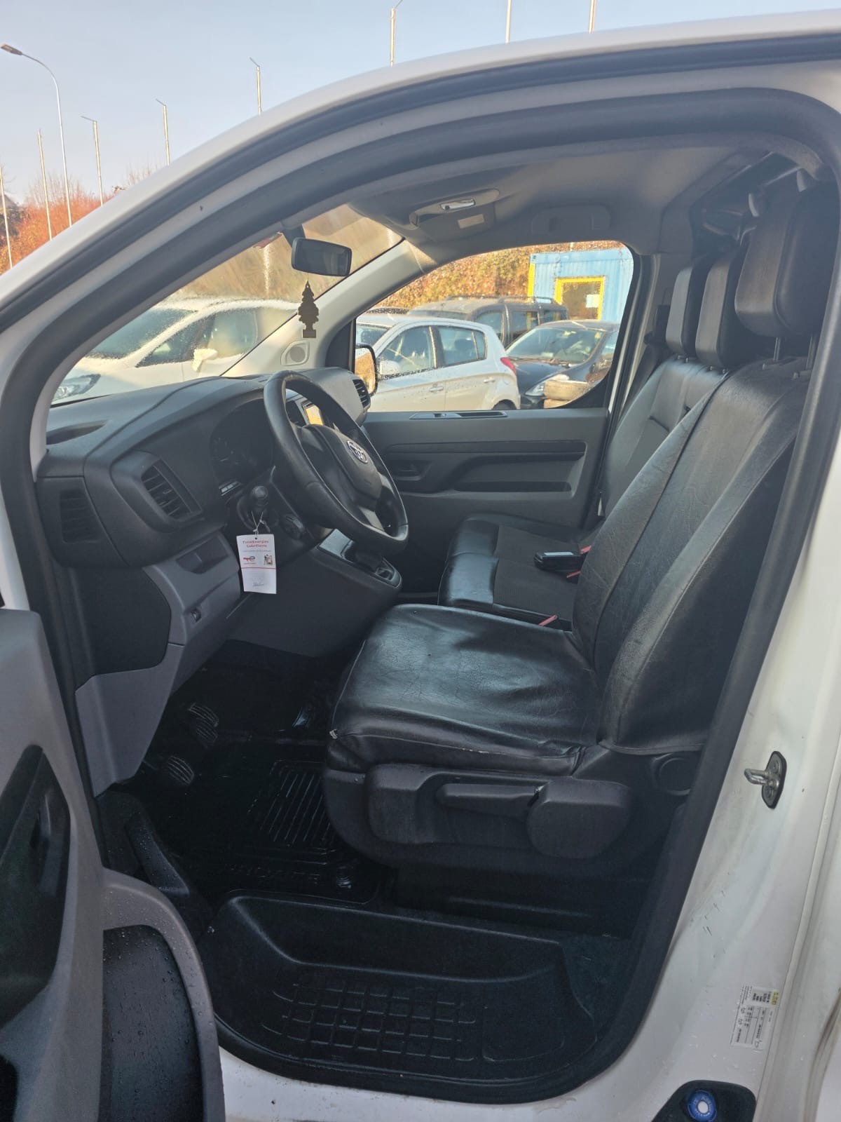 TOYOTA Proace 1.6D Panel Van L1 Terra-image-9