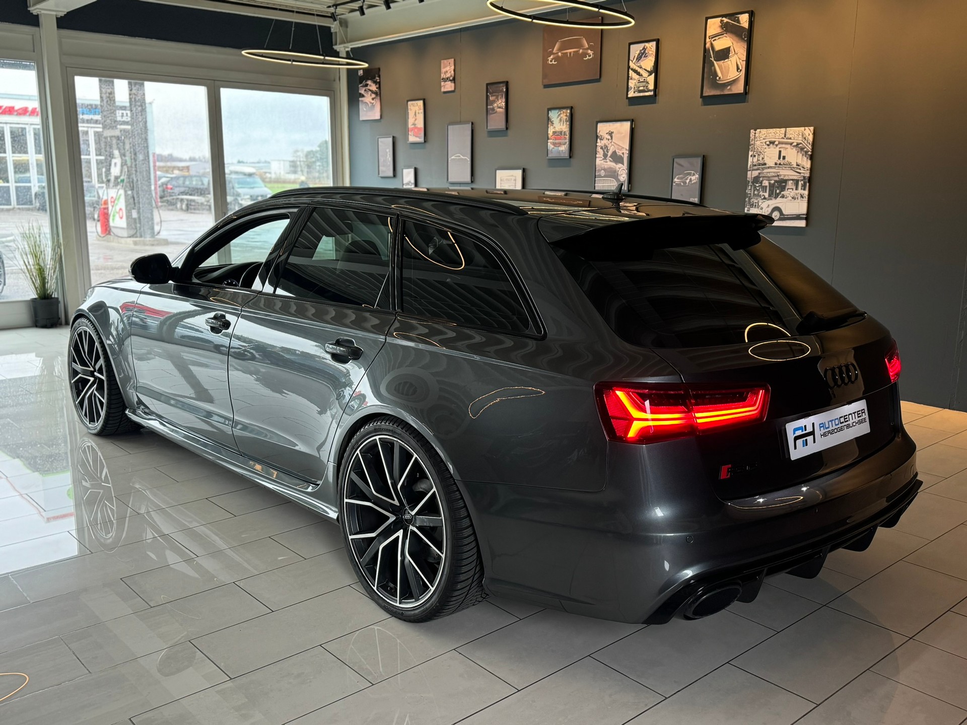 AUDI RS6 Avant 4.0 TFSI V8 performance quattro-image-4