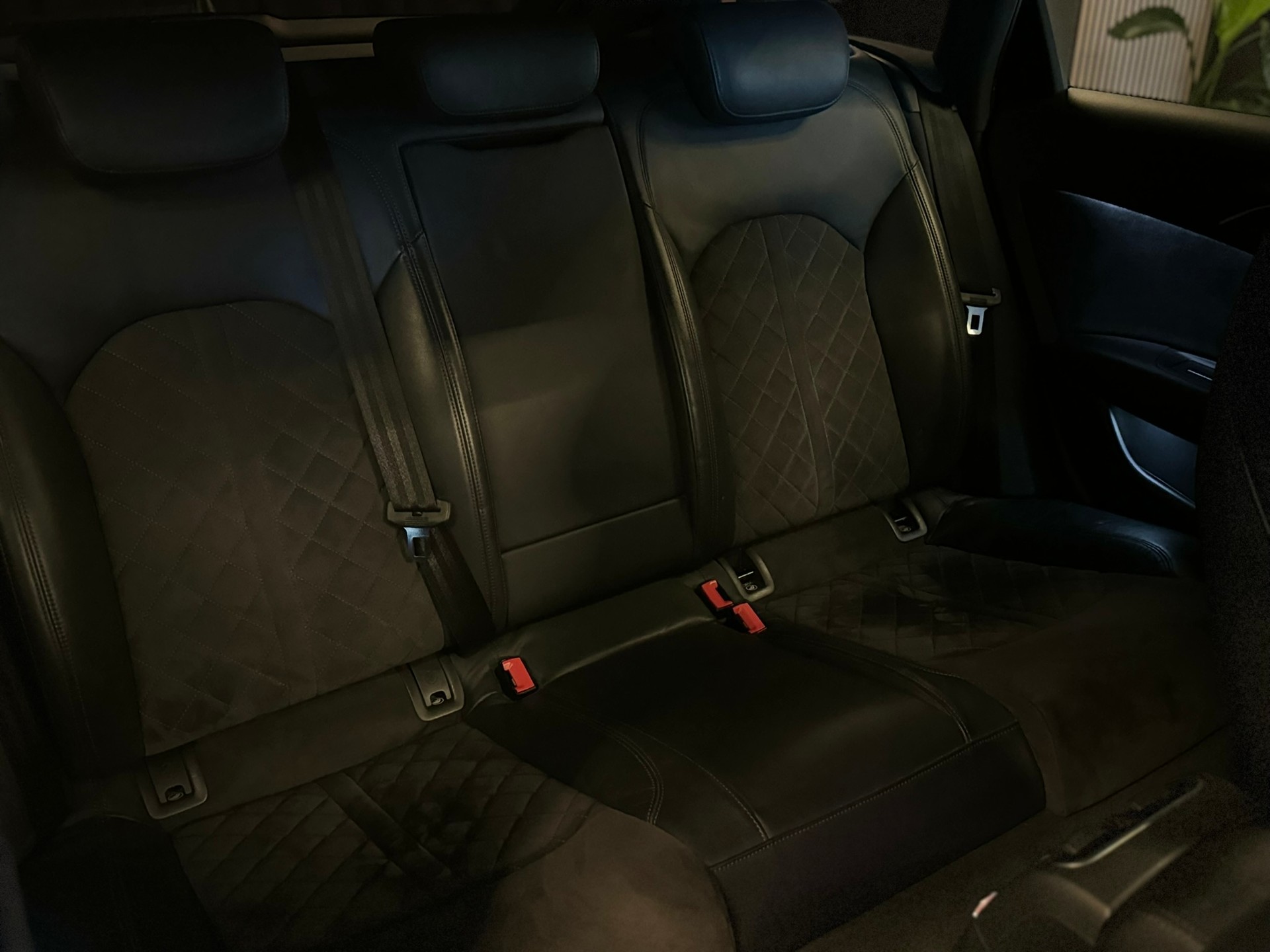 AUDI RS6 Avant 4.0 TFSI V8 performance quattro-image-15