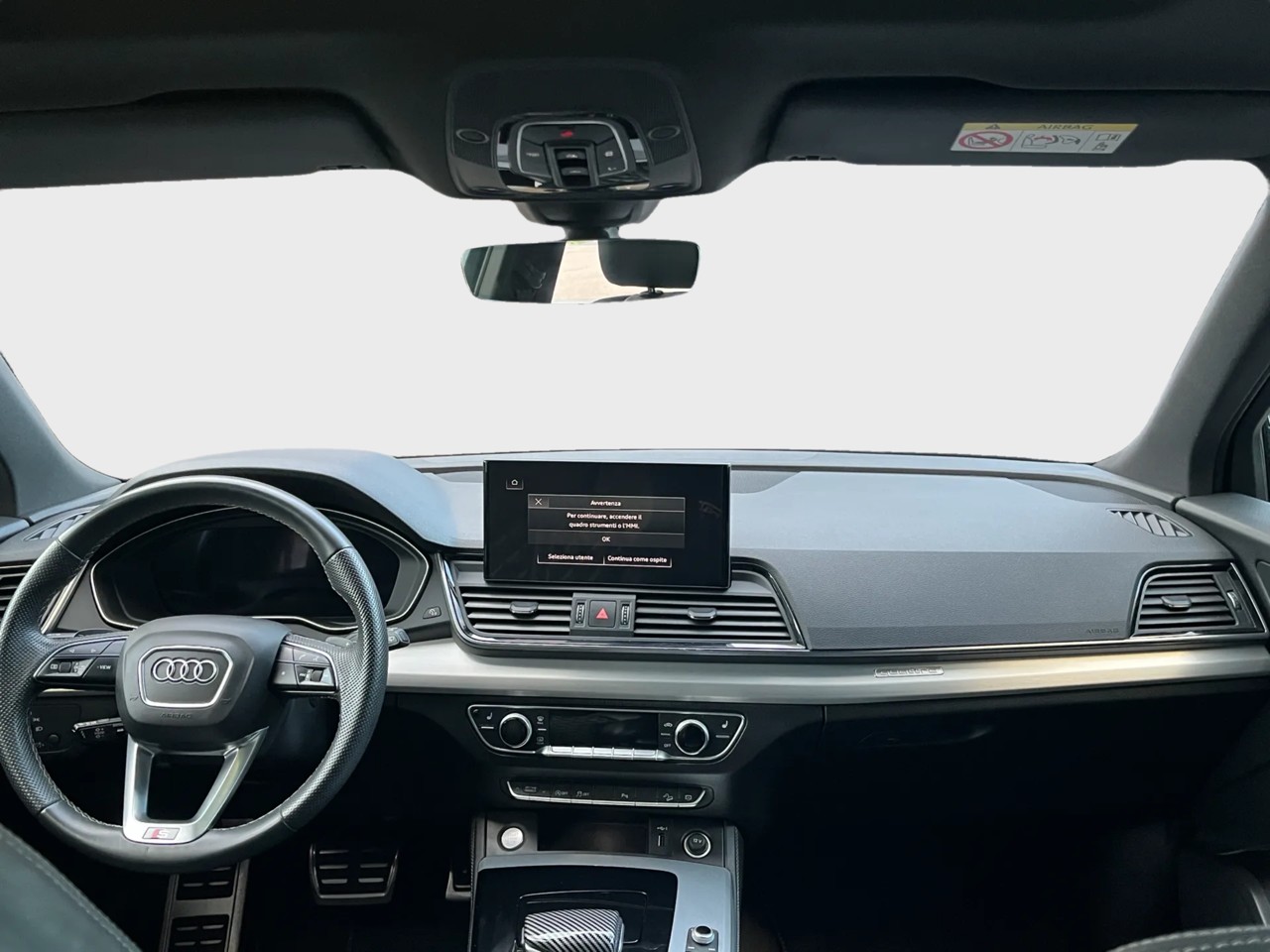AUDI Q5 40 TDI S-line quattro S-tronic-image-8