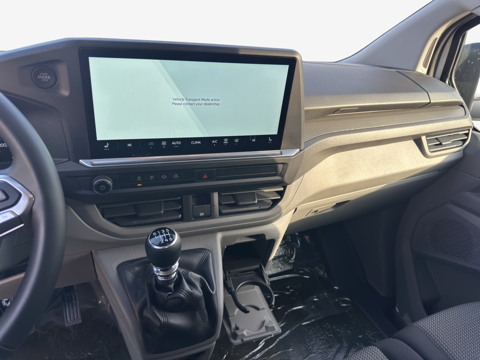 VW Transporter 2.0 TDI-image-10