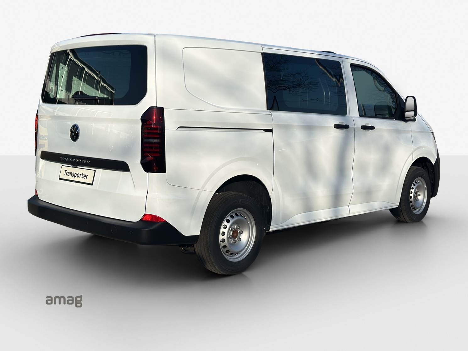 VW Transporter 2.0 TDI-image-4