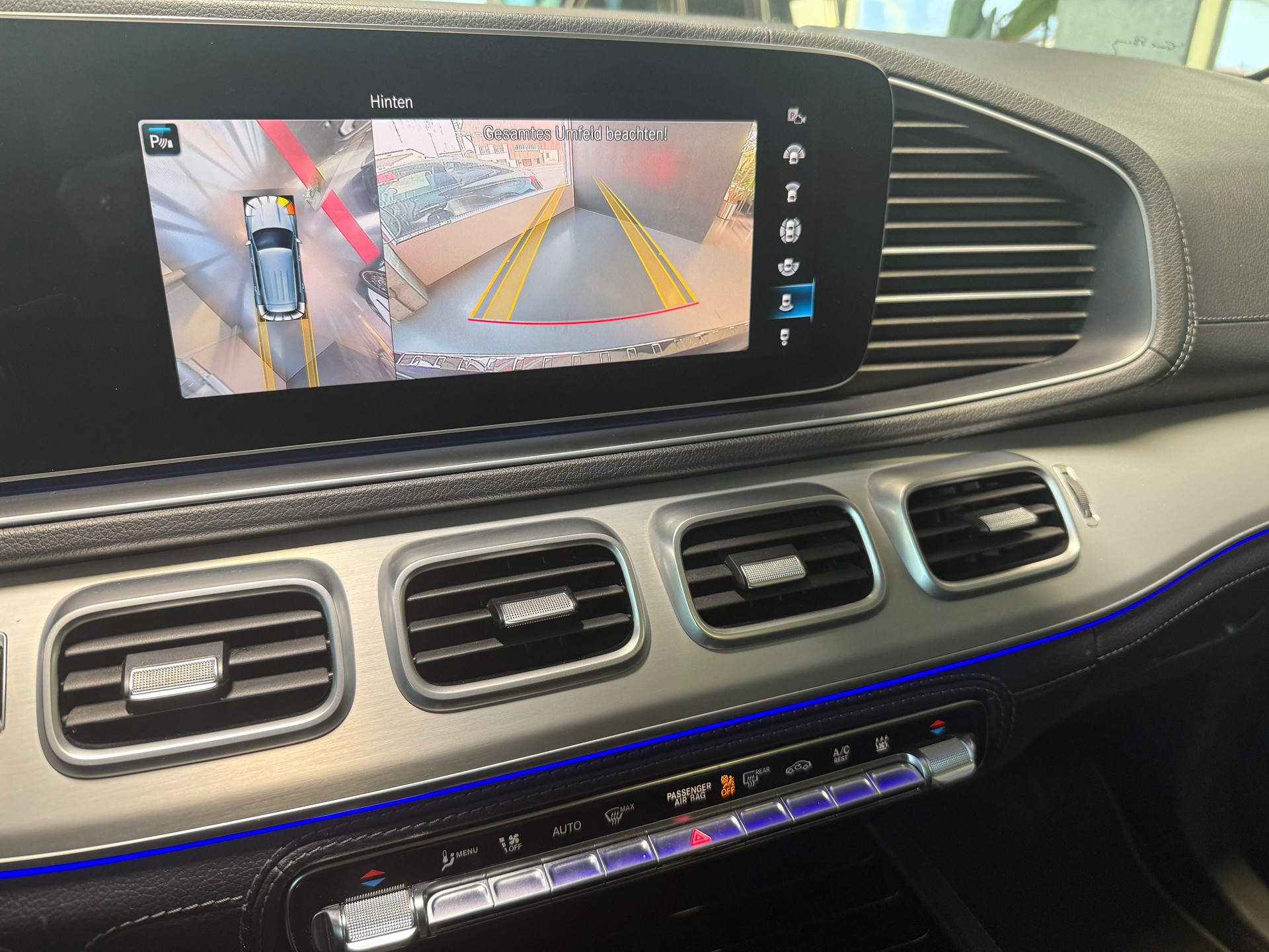 MERCEDES-BENZ GLE 400 d 4Matic AMG Line 9G-Tronic-image-18