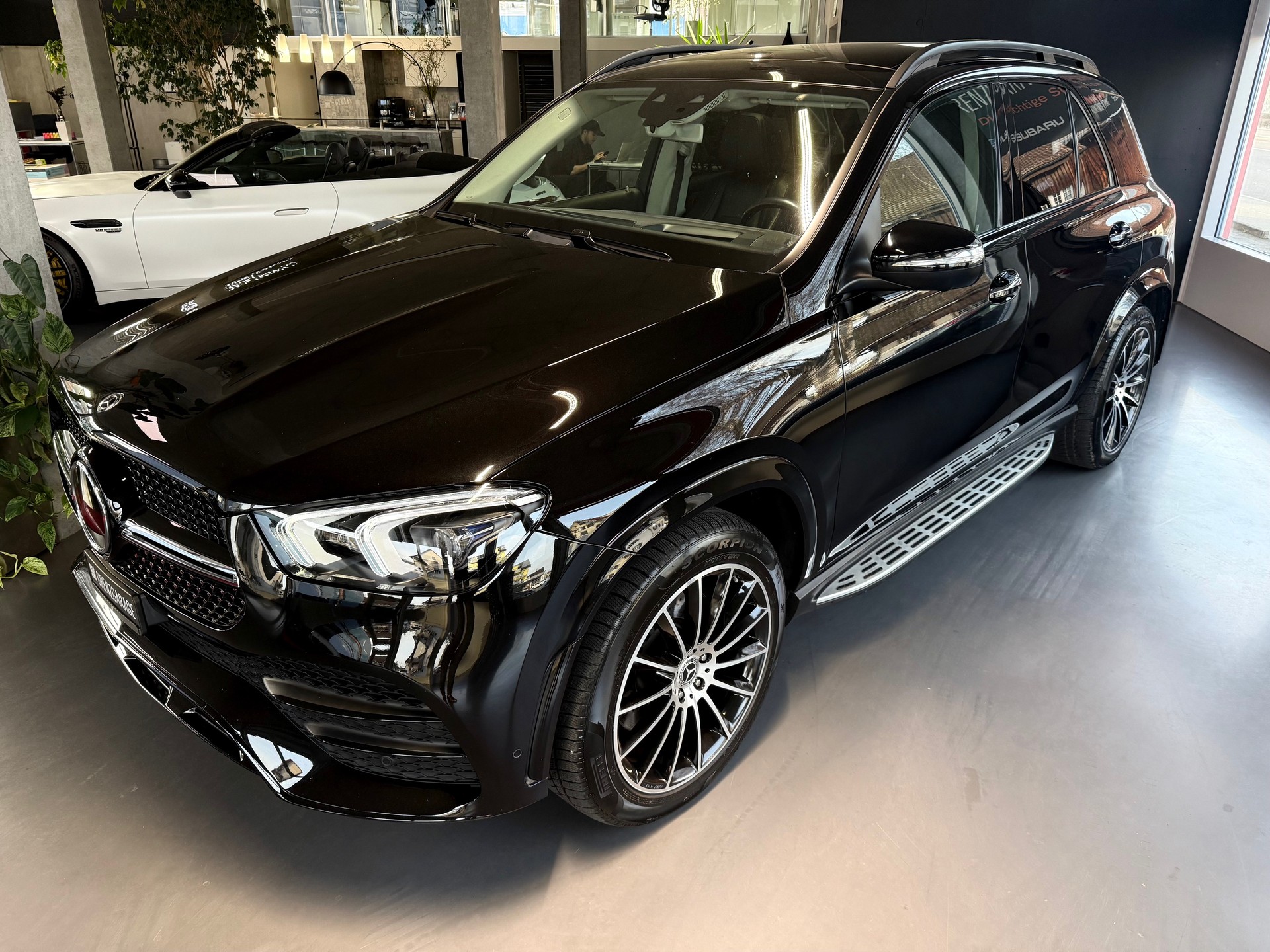 MERCEDES-BENZ GLE 400 d 4Matic AMG Line 9G-Tronic-image-1