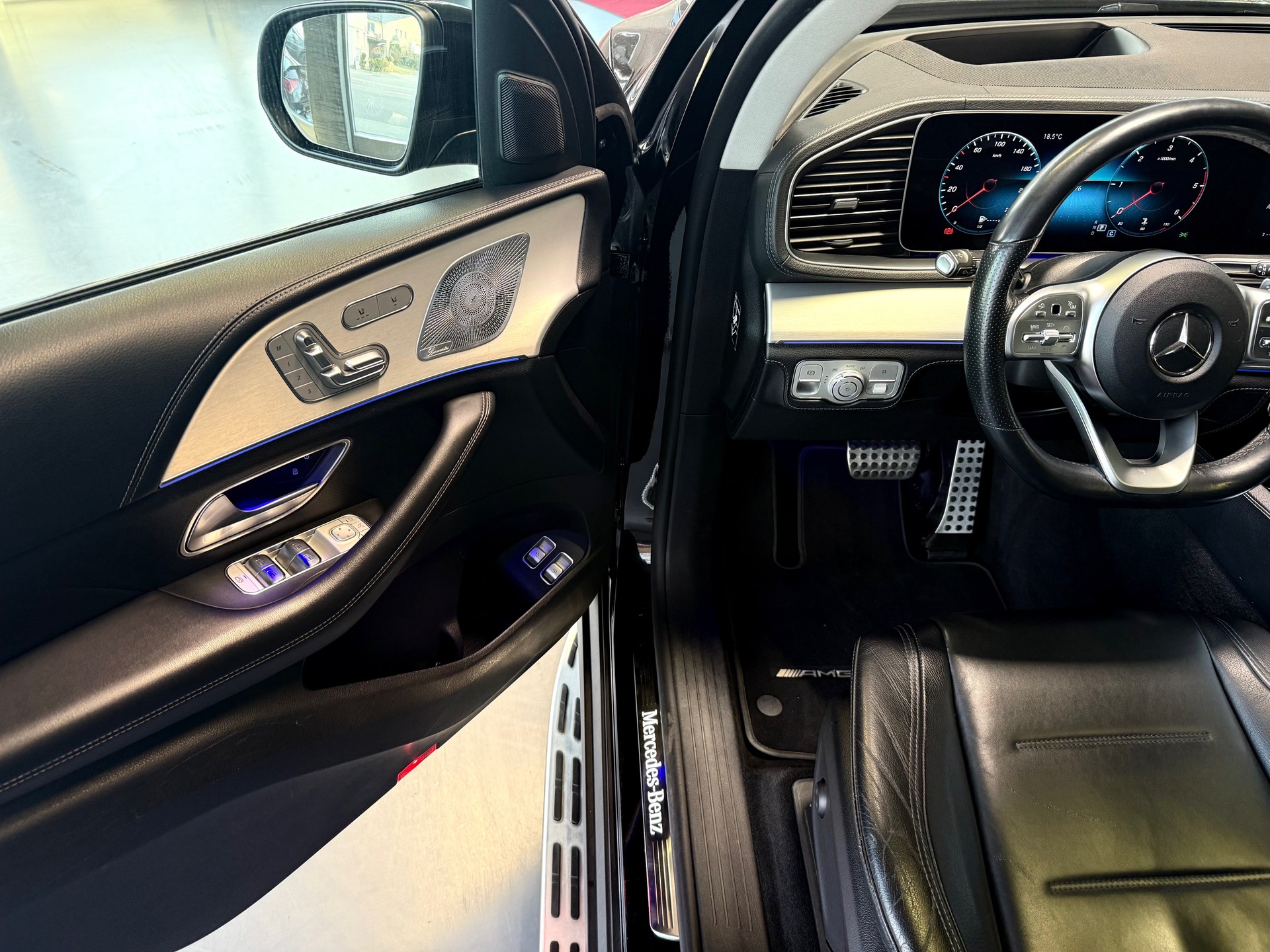 MERCEDES-BENZ GLE 400 d 4Matic AMG Line 9G-Tronic-image-8