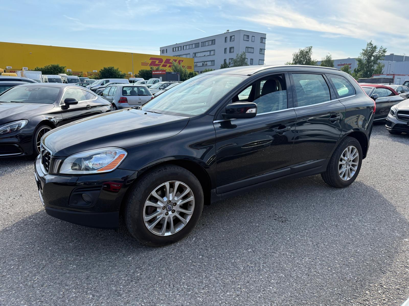 VOLVO XC60 2.4 D5 Summum AWD-image-6