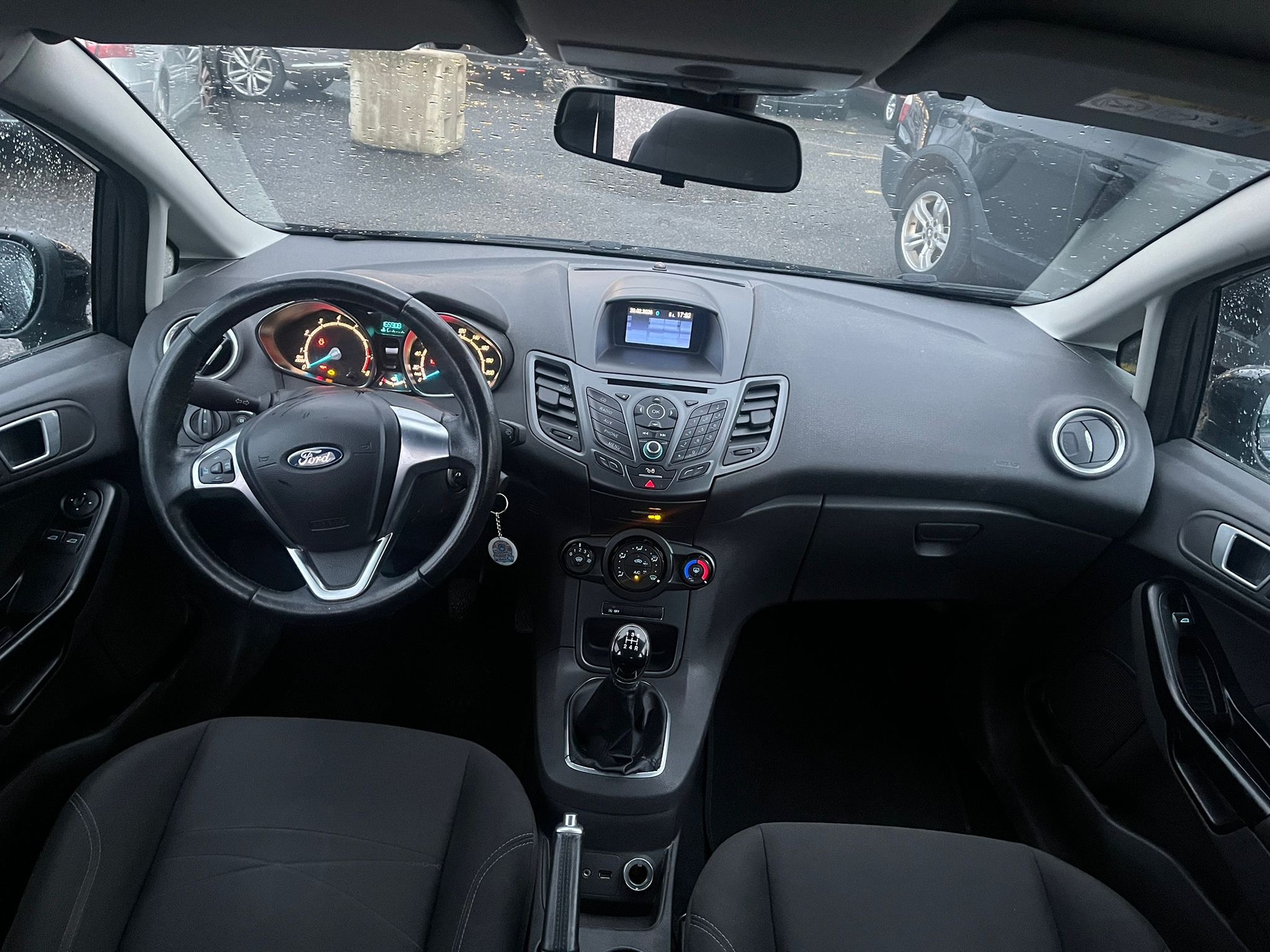 FORD Fiesta 1.0 SCTi Trend-image-10