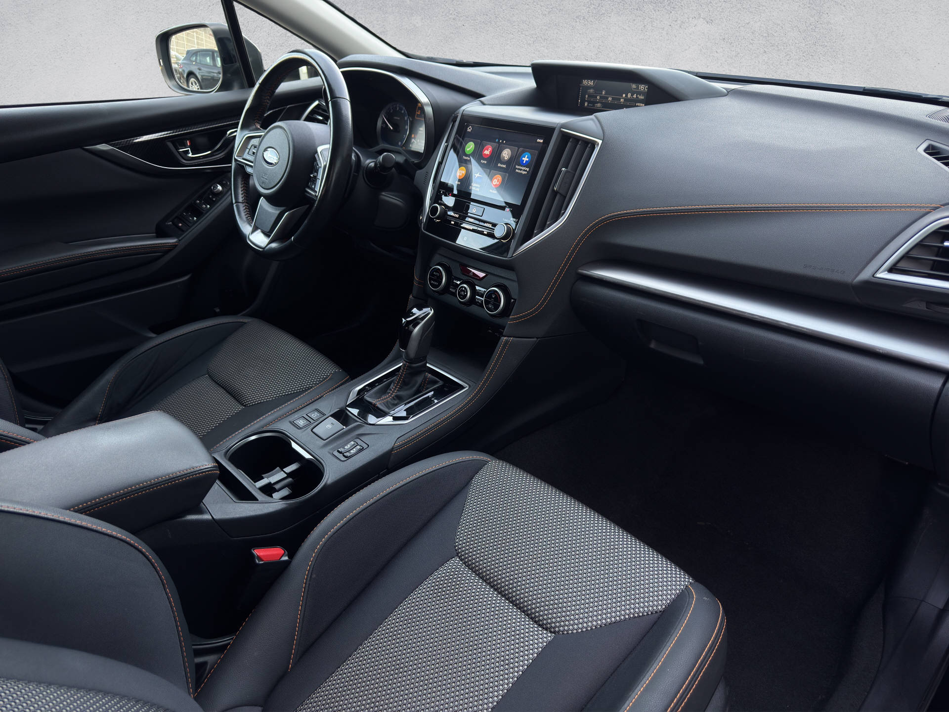 SUBARU XV 2.0i e-Boxer Swiss Plus-image-11