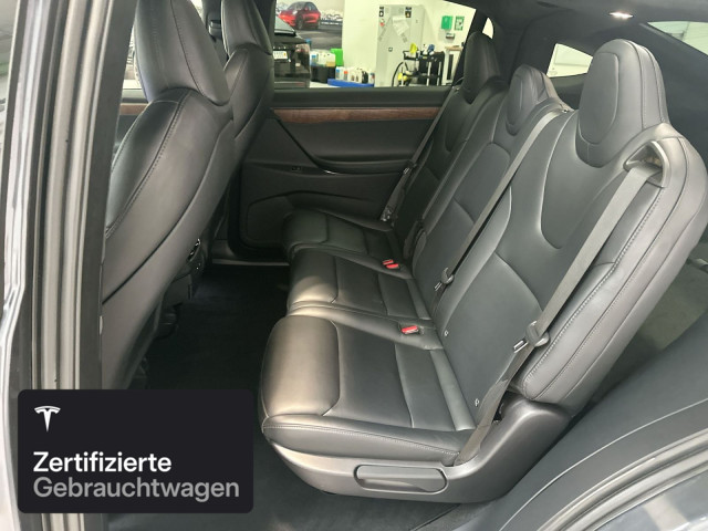 TESLA Model X Long Range AWD-image-19