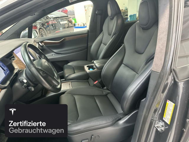 TESLA Model X Long Range AWD-image-18