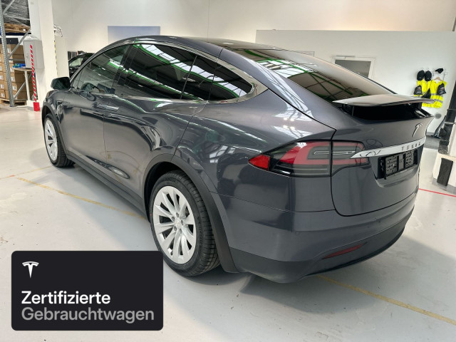 TESLA Model X Long Range AWD-image-12