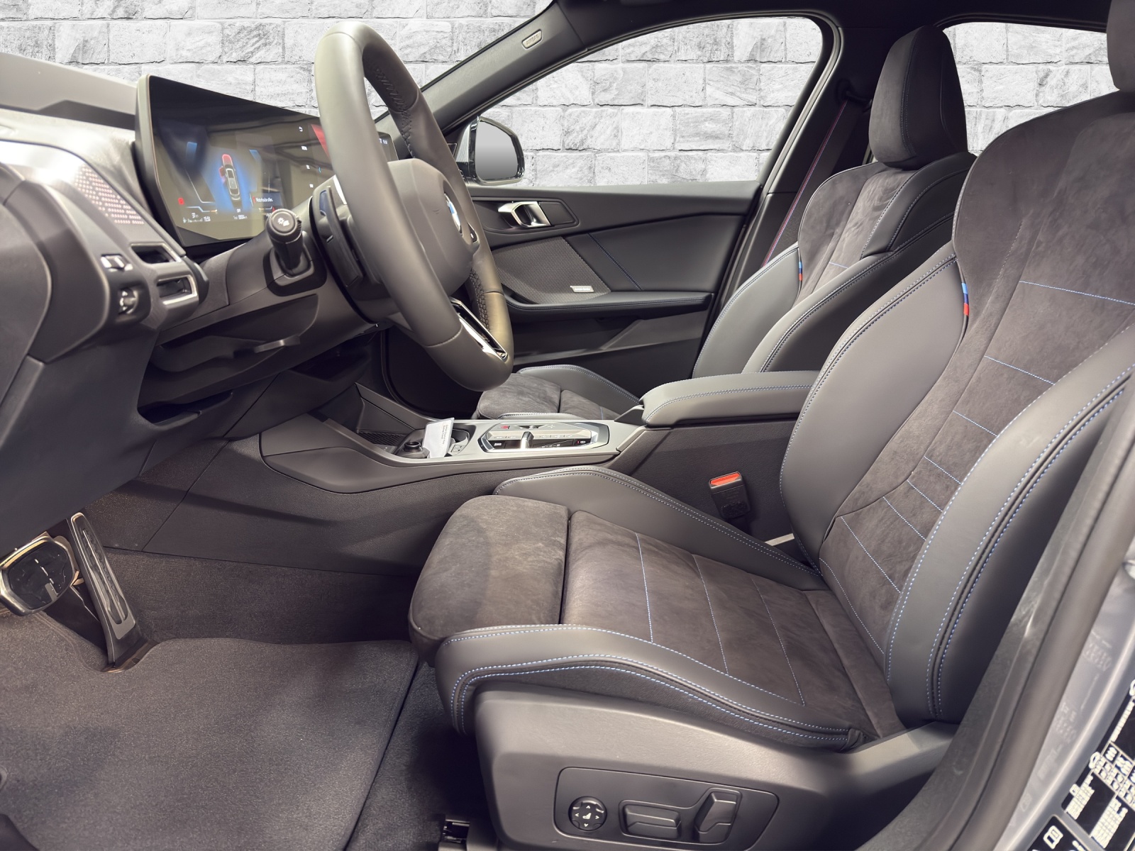 BMW 123 xDrive M Sport Steptronic-image-6