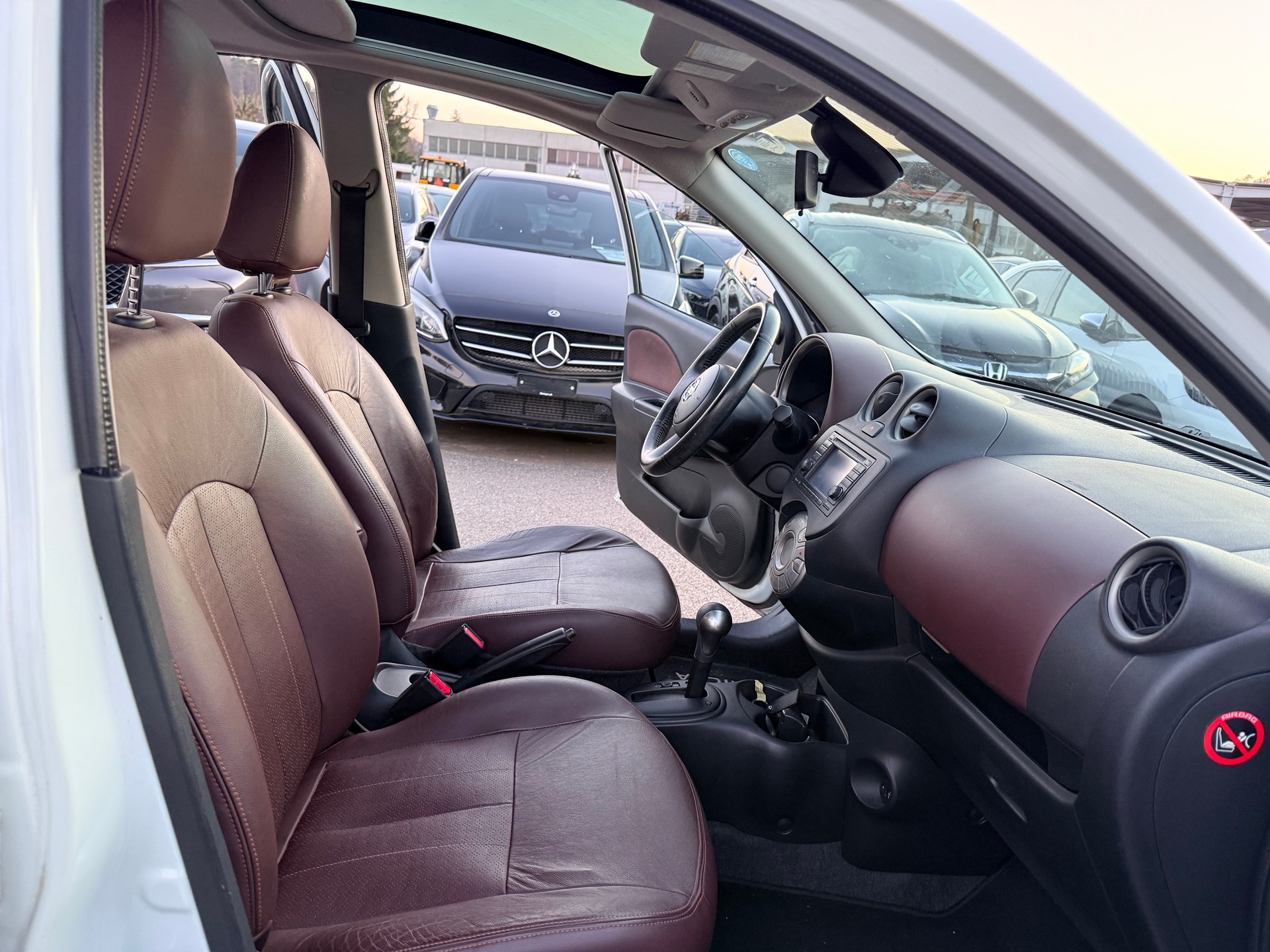 NISSAN Micra 1.2 DIG-S Salt&Pepper CVT-image-11