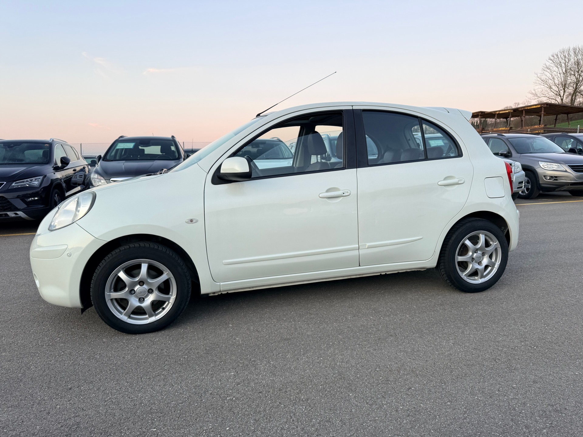 NISSAN Micra 1.2 DIG-S Salt&Pepper CVT-image-8