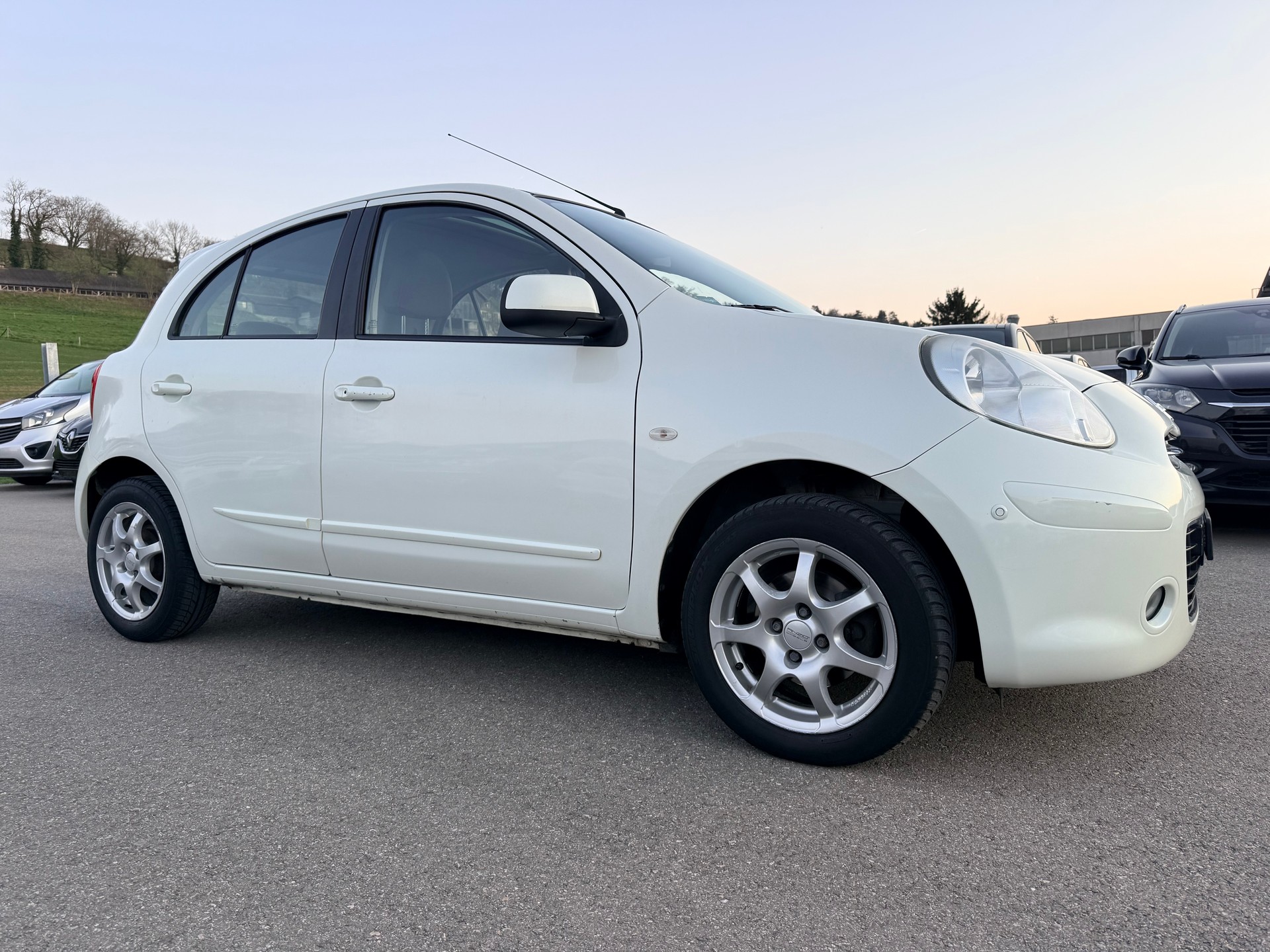 NISSAN Micra 1.2 DIG-S Salt&Pepper CVT-showroom-element-2