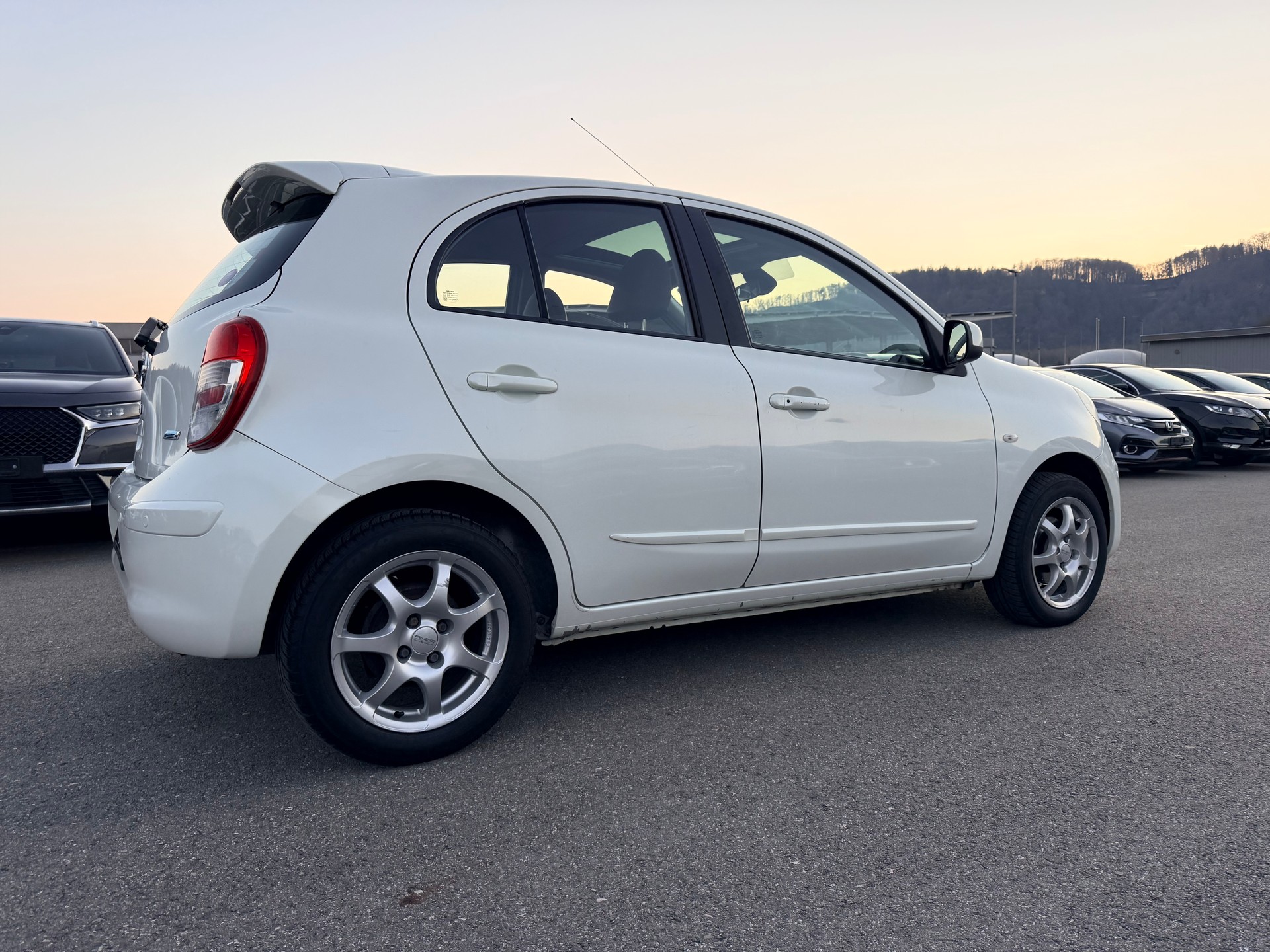 NISSAN Micra 1.2 DIG-S Salt&Pepper CVT-image-9