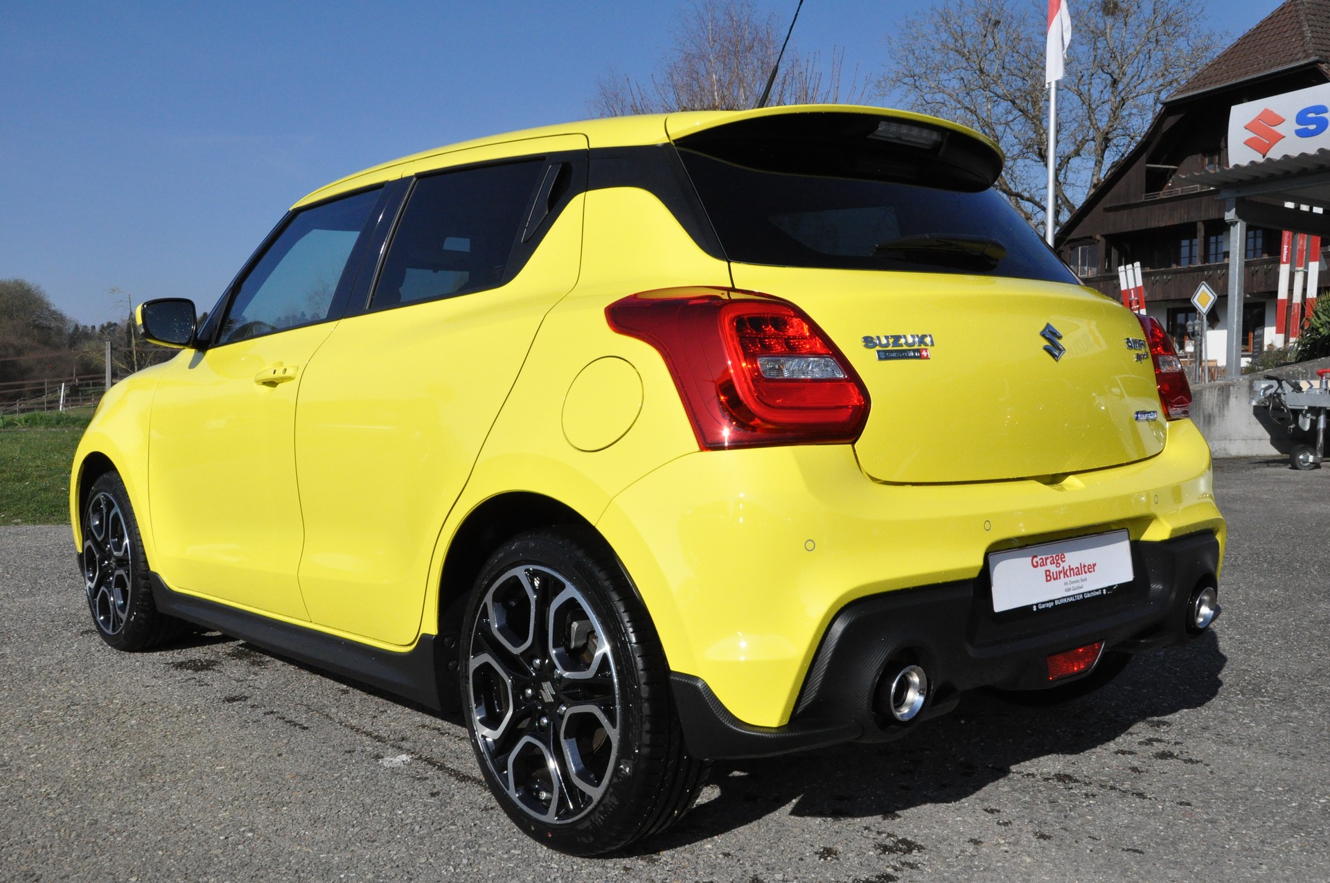 SUZUKI Swift Sport 1.4i 16V Compact Top Hybrid-showroom-element-3