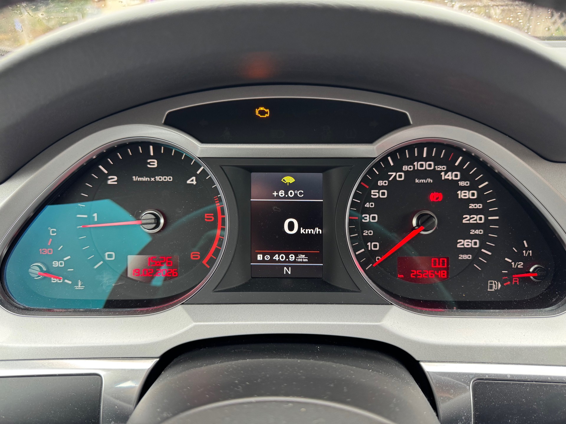 AUDI A6 Avant 3.0 V6 TDI quattro tiptronic-image-17