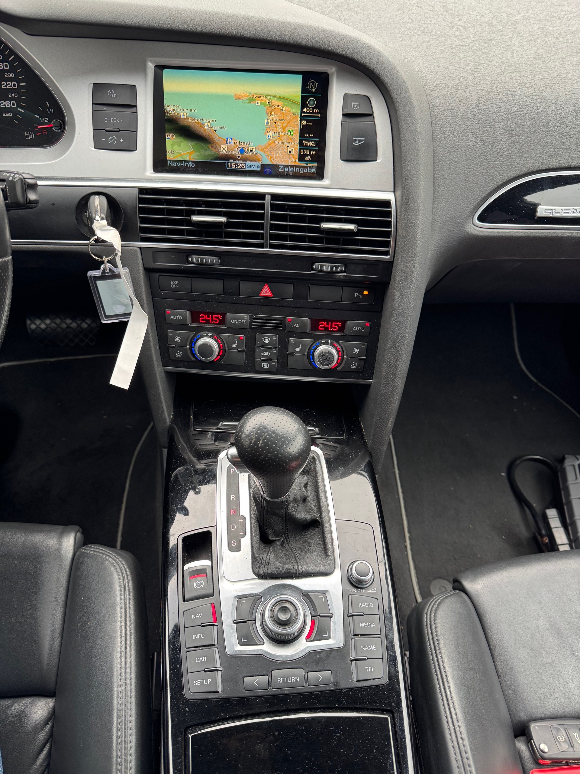 AUDI A6 Avant 3.0 V6 TDI quattro tiptronic-image-15