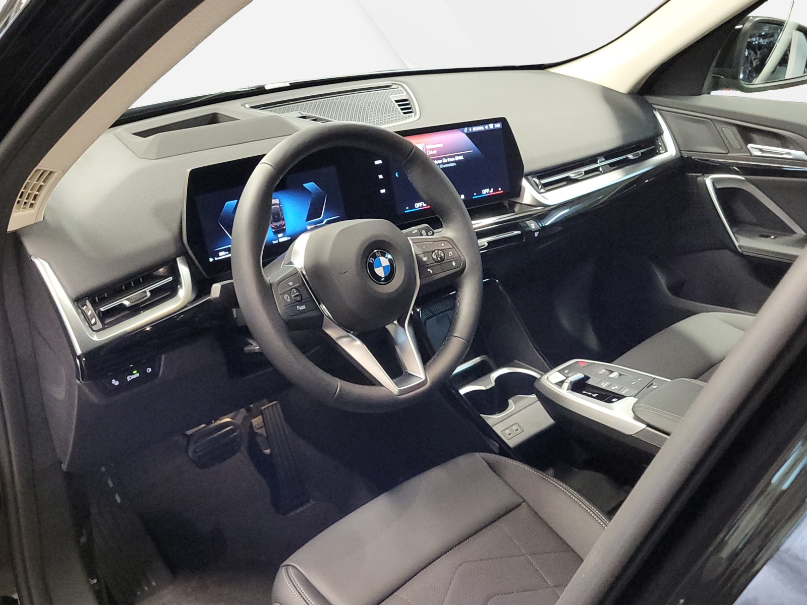 BMW X1 sDrive 18i-image-11
