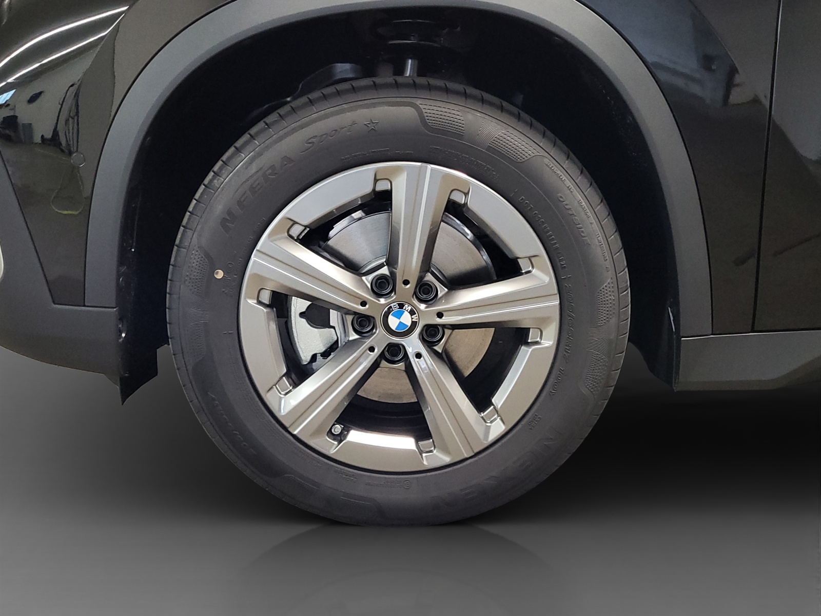 BMW X1 sDrive 18i-image-8