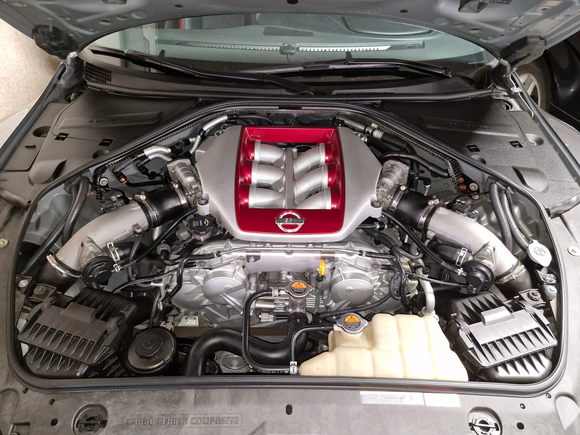 NISSAN GT-R 3.8 V6 Biturbo Black Edition-image-8